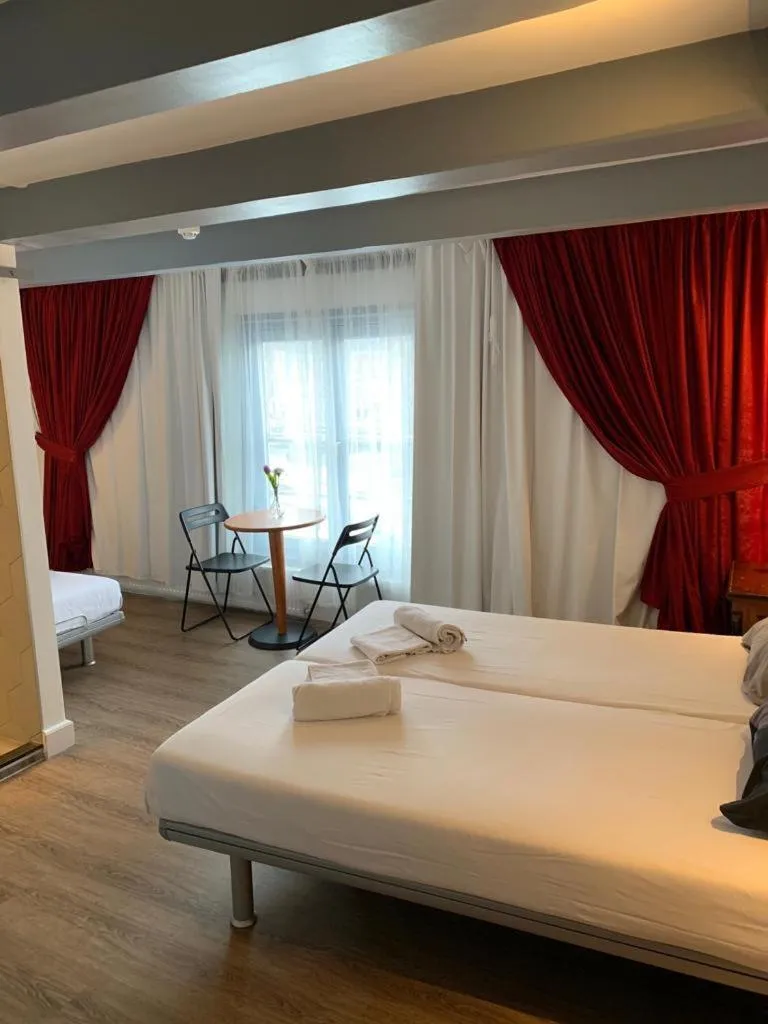 Bed in Hotel Restaurant Old Bridge