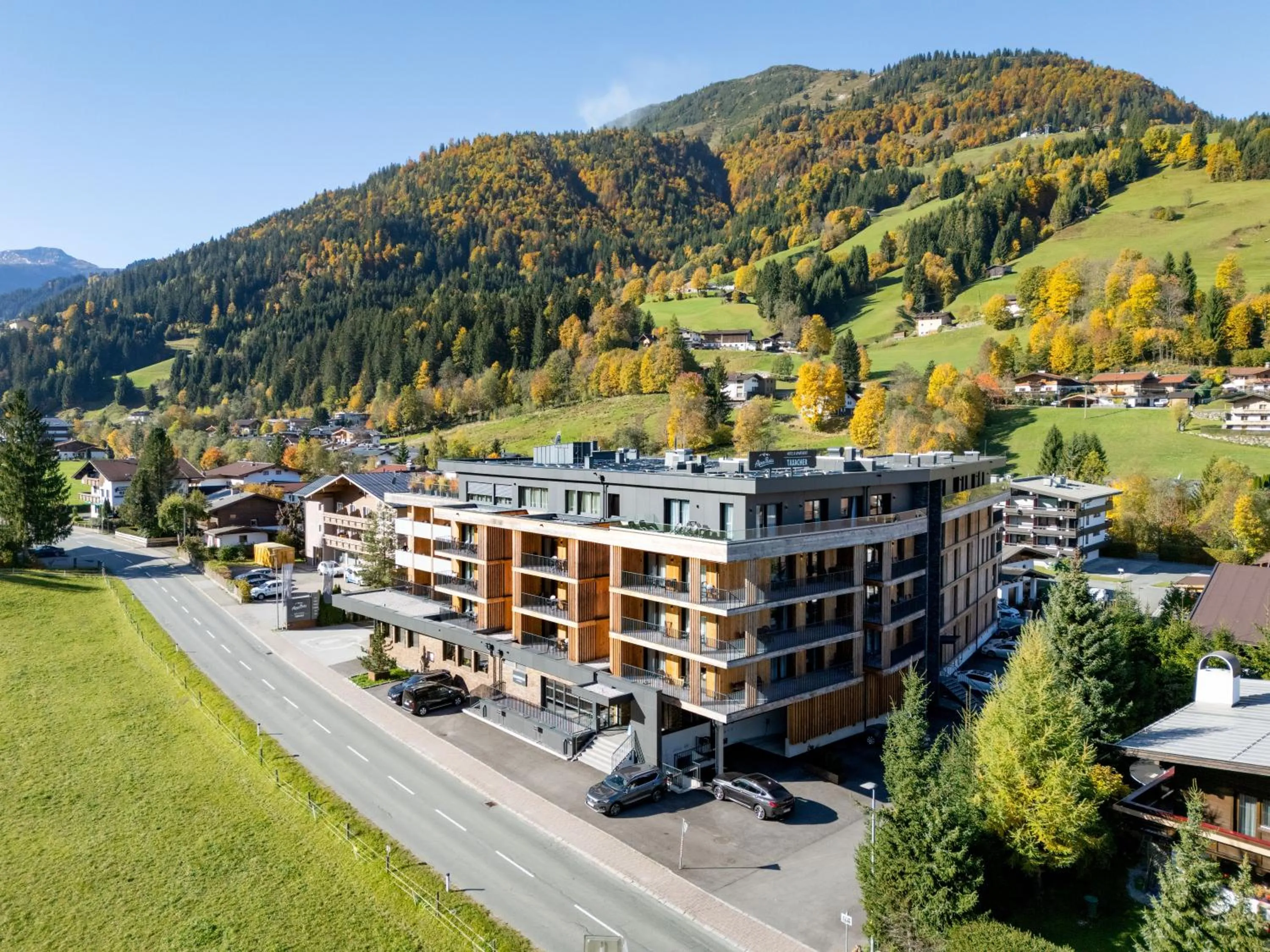Property building in AlpenParks Hotel & Apartment Taxacher
