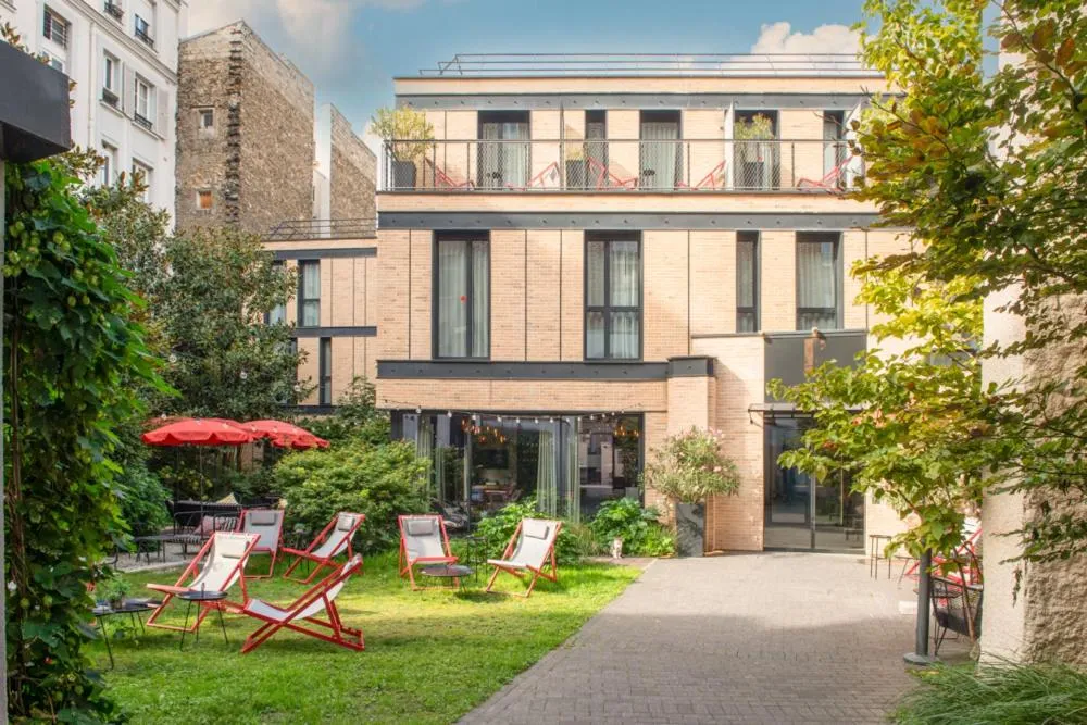Garden view in L'Imprimerie Hôtel