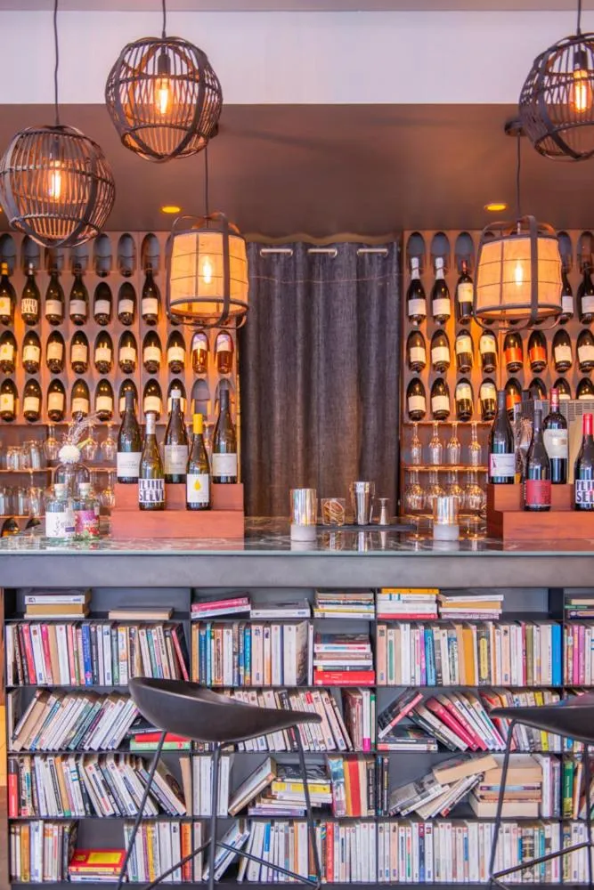 Lounge or bar in L'Imprimerie Hôtel