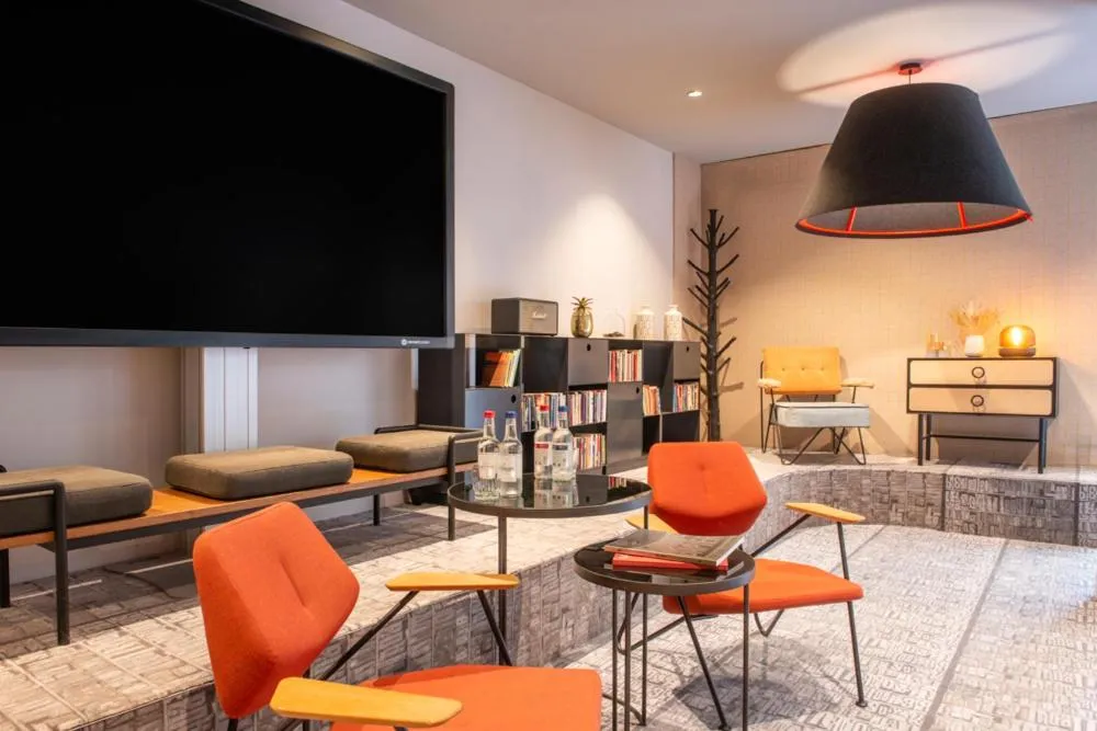 Meeting/conference room in L'Imprimerie Hôtel