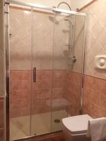 Bathroom in Suite del Borgo - Affittacamere - Guest house