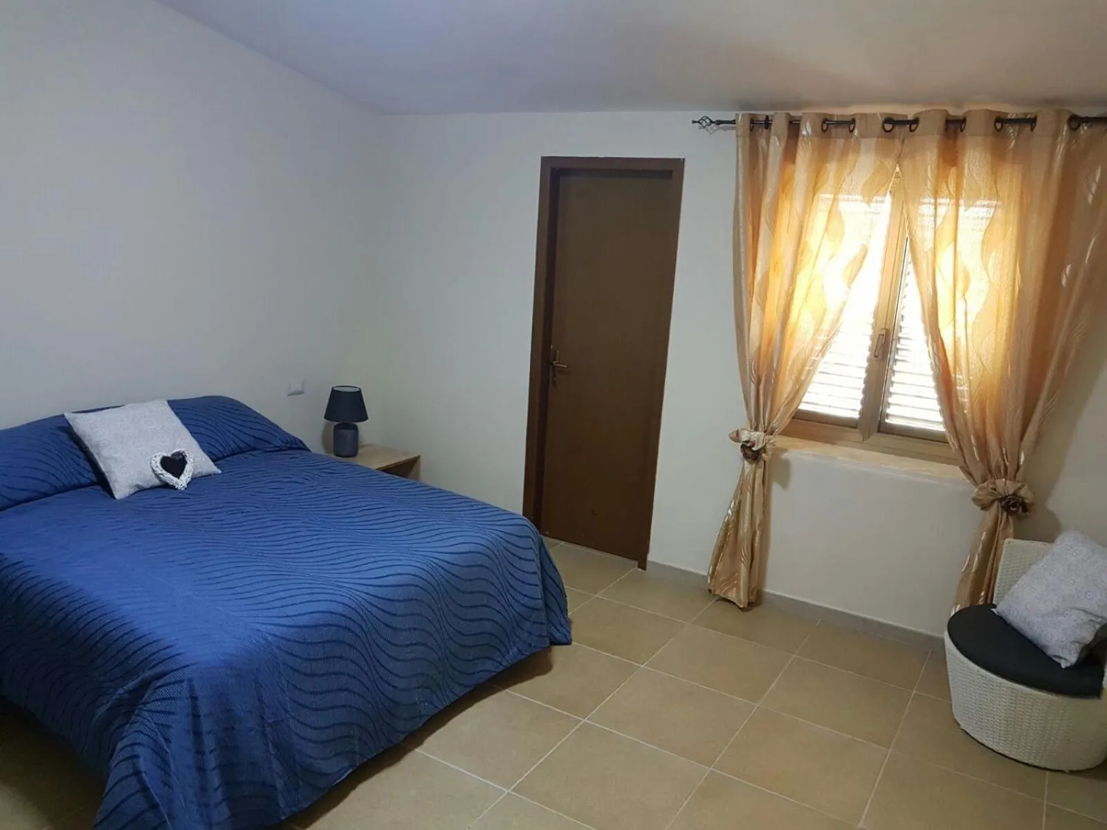 Bed in Fiore di Loto