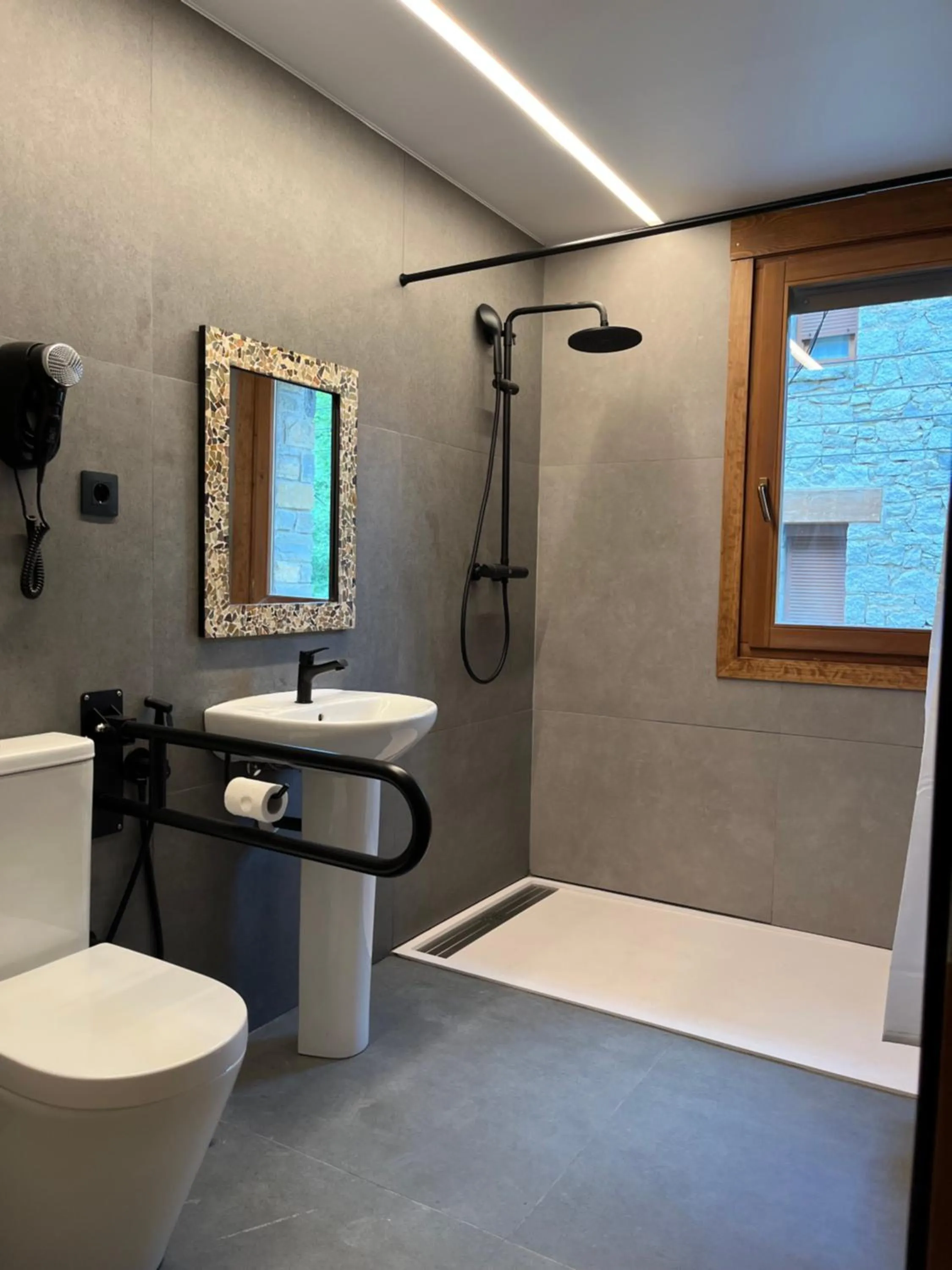 Bathroom in Hotel Els Encantats