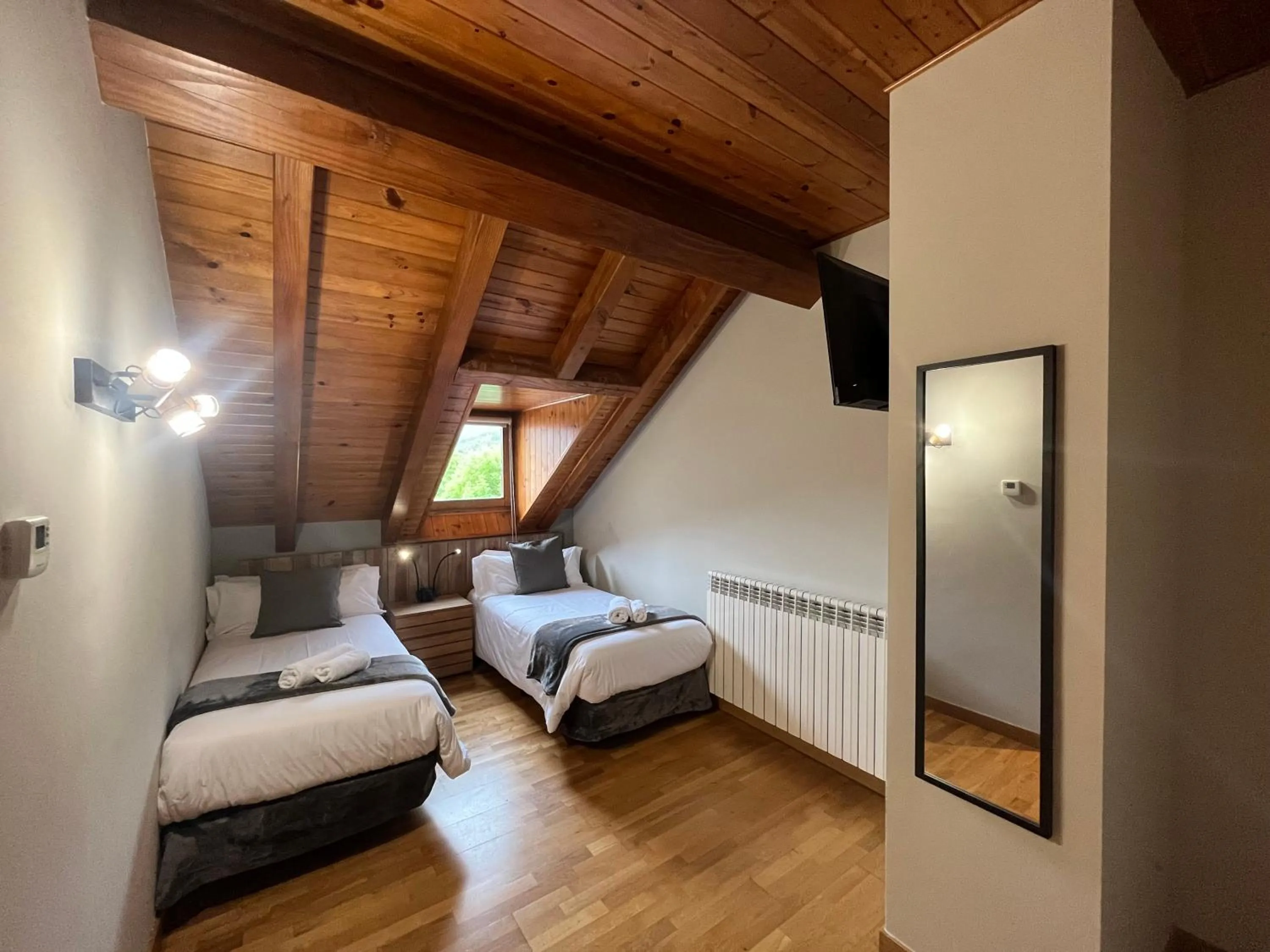 Bed in Hotel Els Encantats