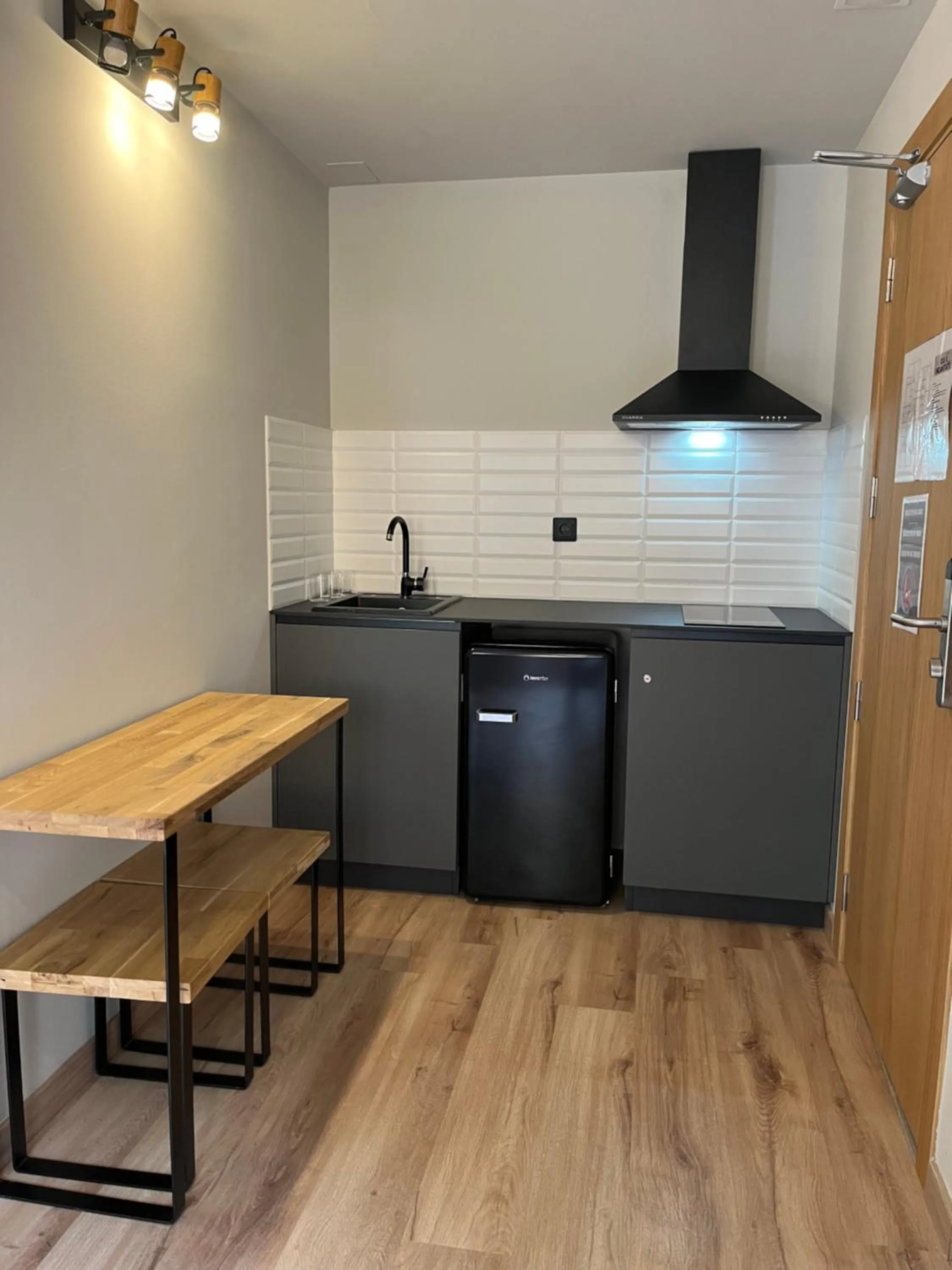 Kitchen or kitchenette in Hotel Els Encantats