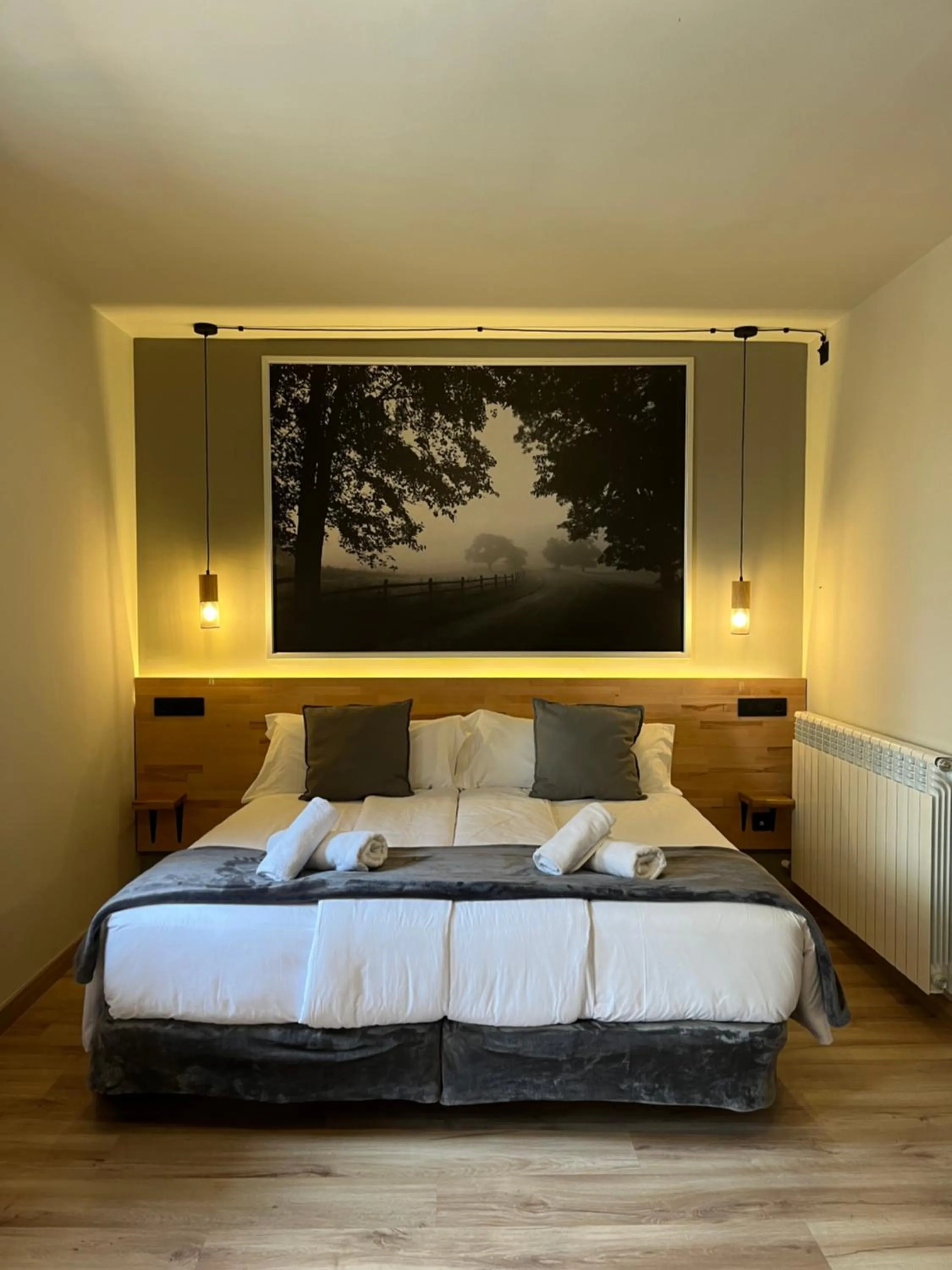 Bedroom, Bed in Hotel Els Encantats