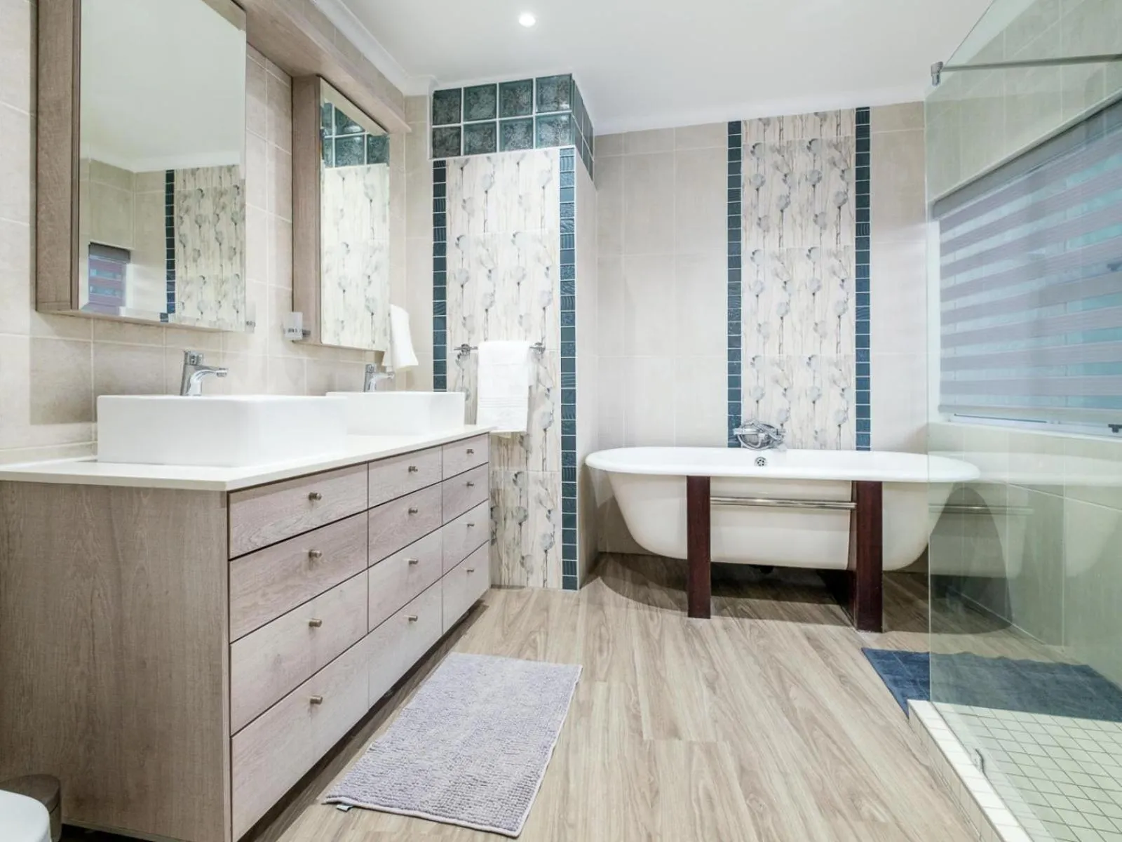 Bathroom in 49-on-Cherry