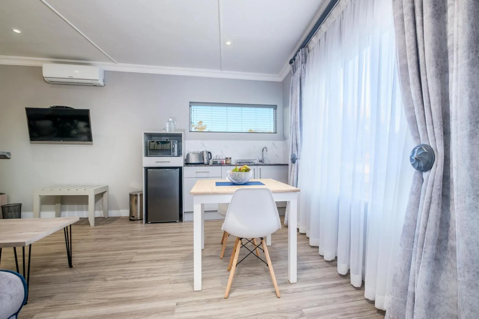 TV and multimedia in 49-on-Cherry