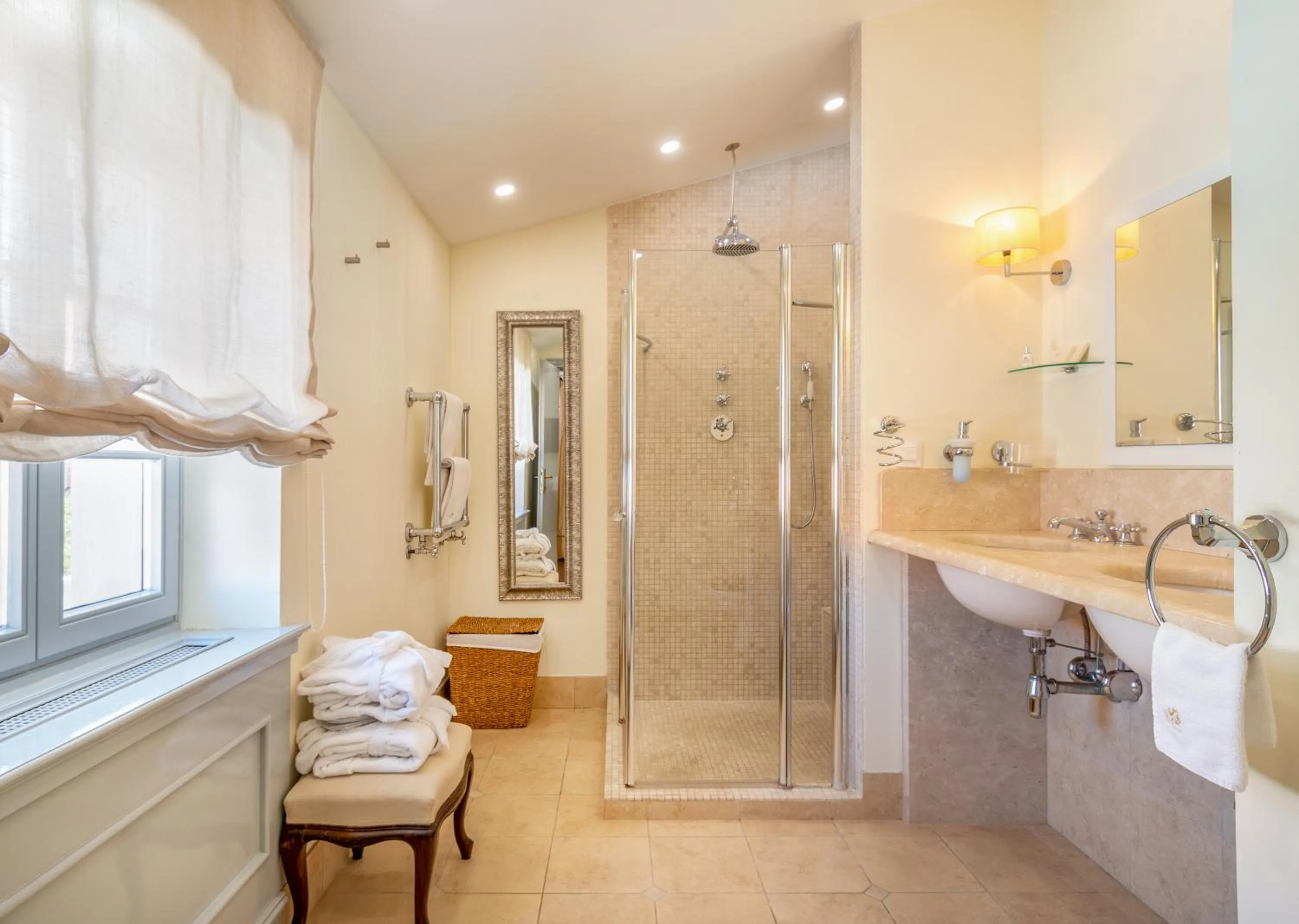 Bathroom in Heritage Hotel Martinis Marchi