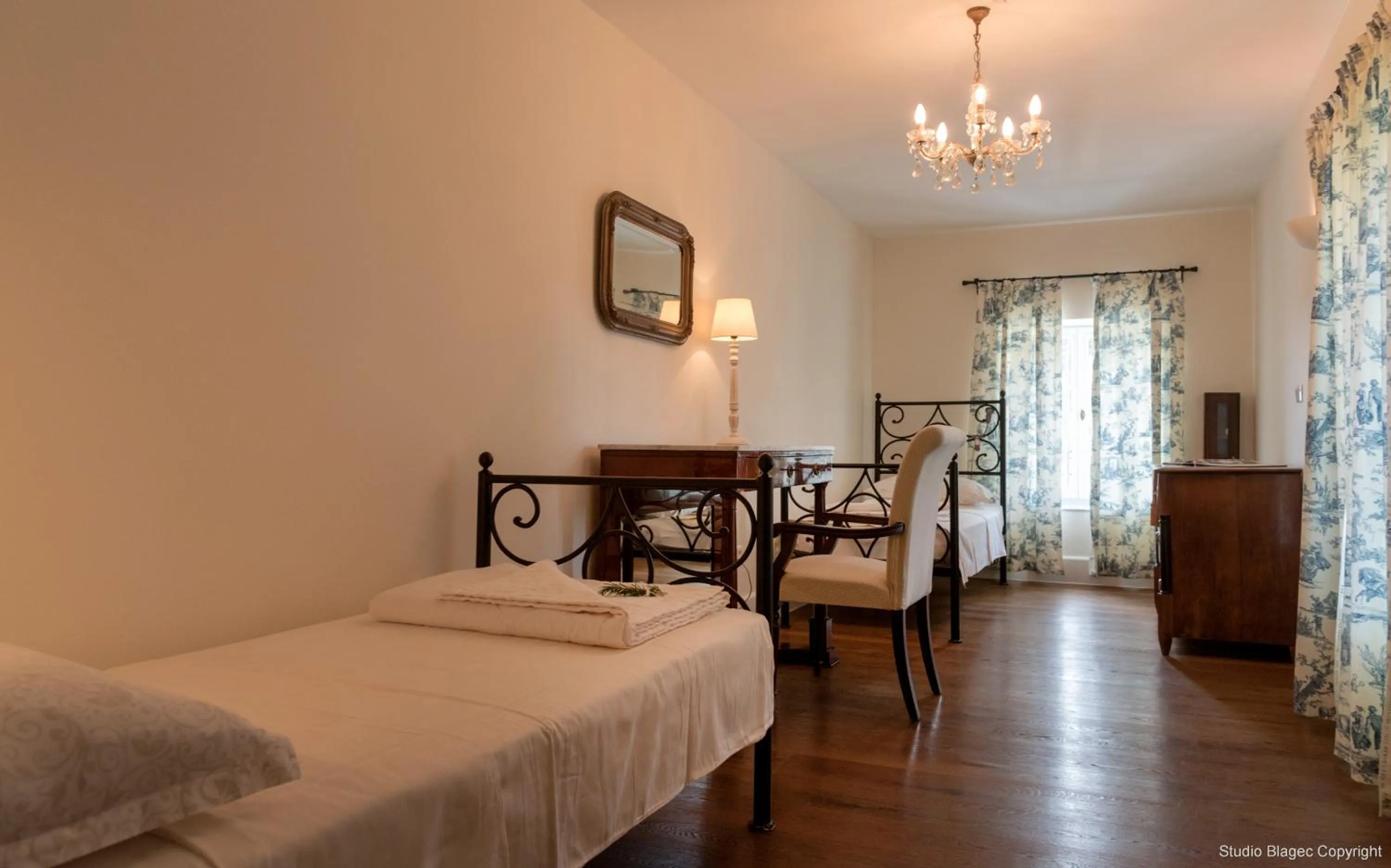 Photo of the whole room, Bed in Heritage Hotel Martinis Marchi