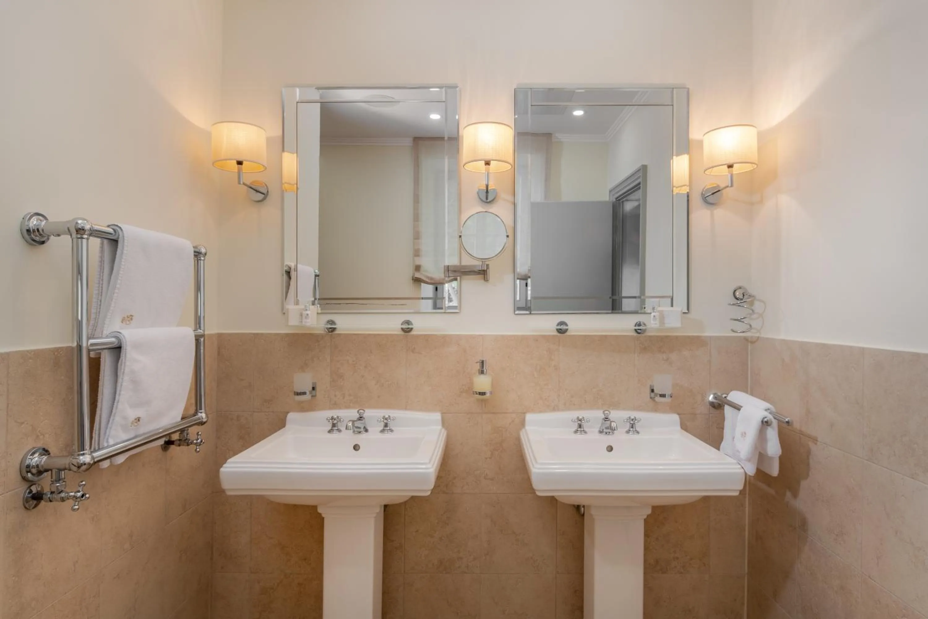 Bathroom in Heritage Hotel Martinis Marchi