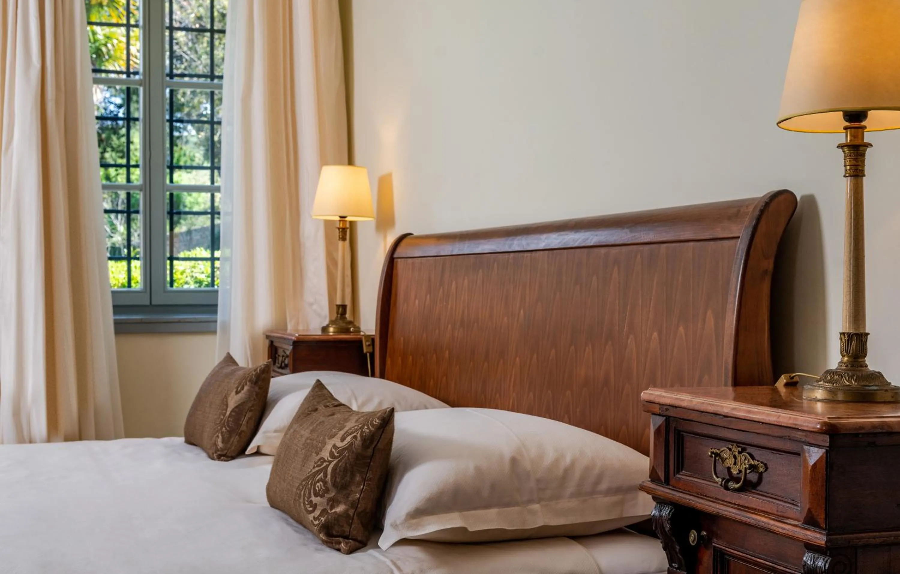 Bed in Heritage Hotel Martinis Marchi