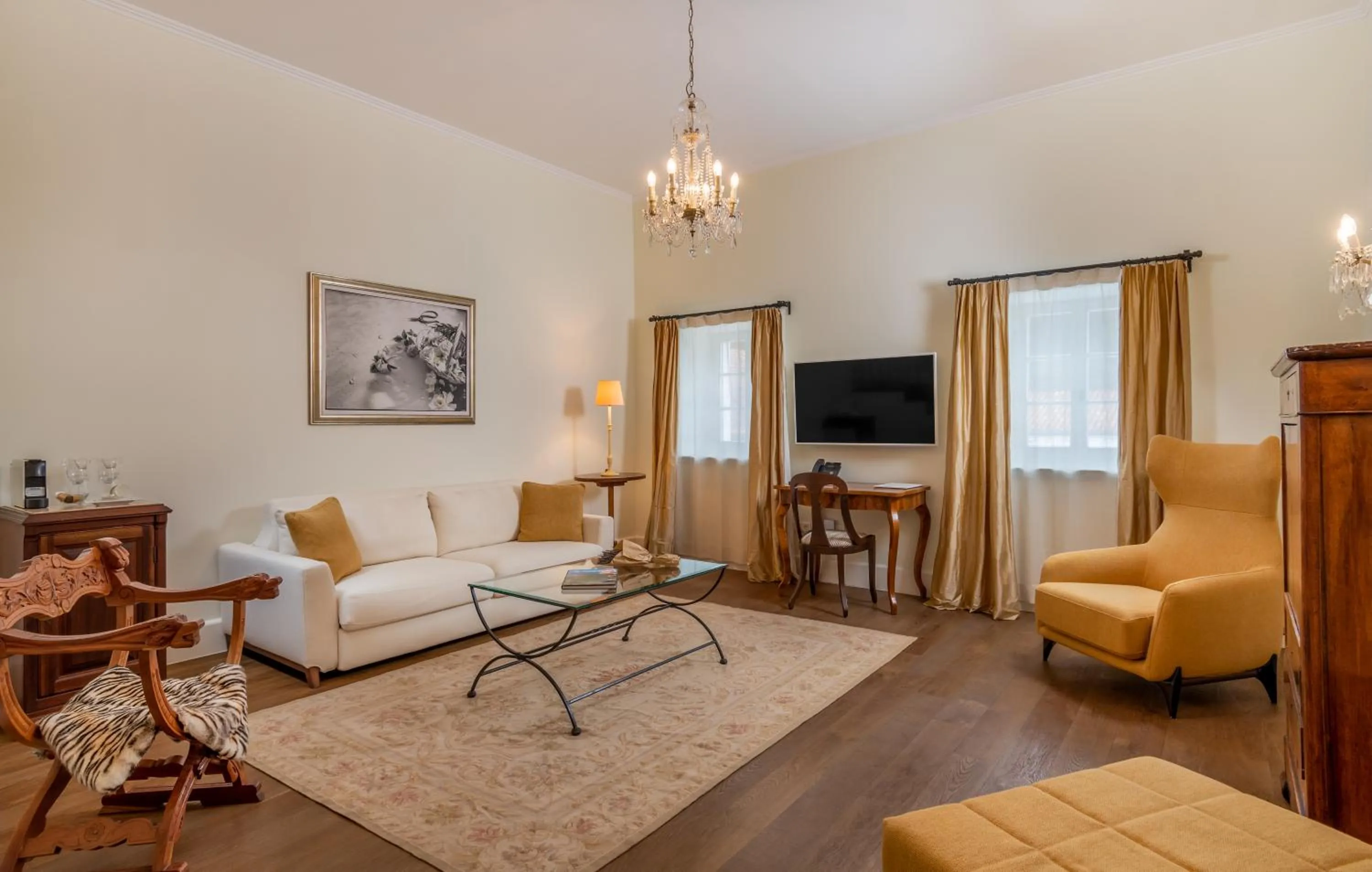 Living room in Heritage Hotel Martinis Marchi