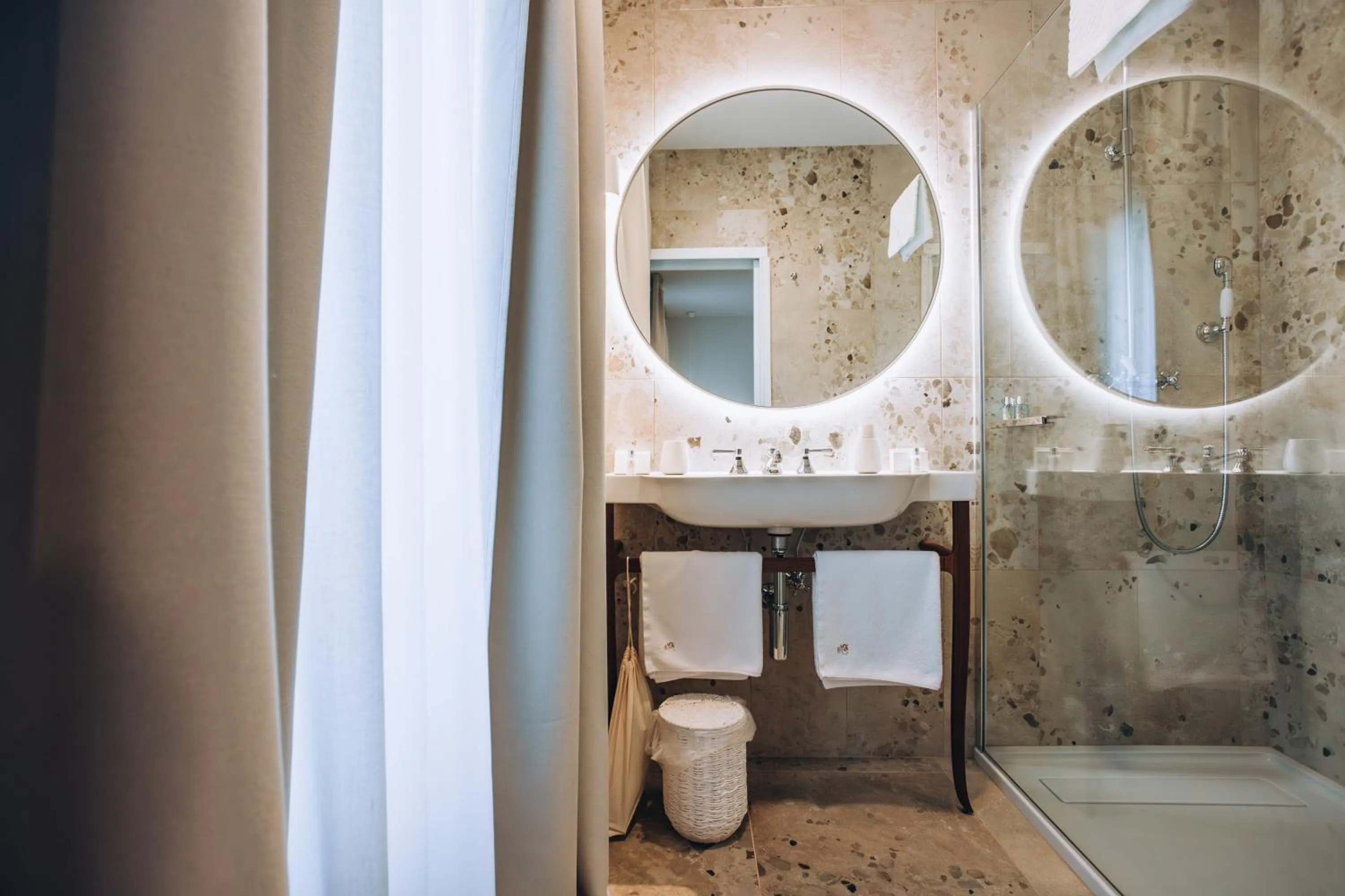 Bathroom in Heritage Hotel Martinis Marchi