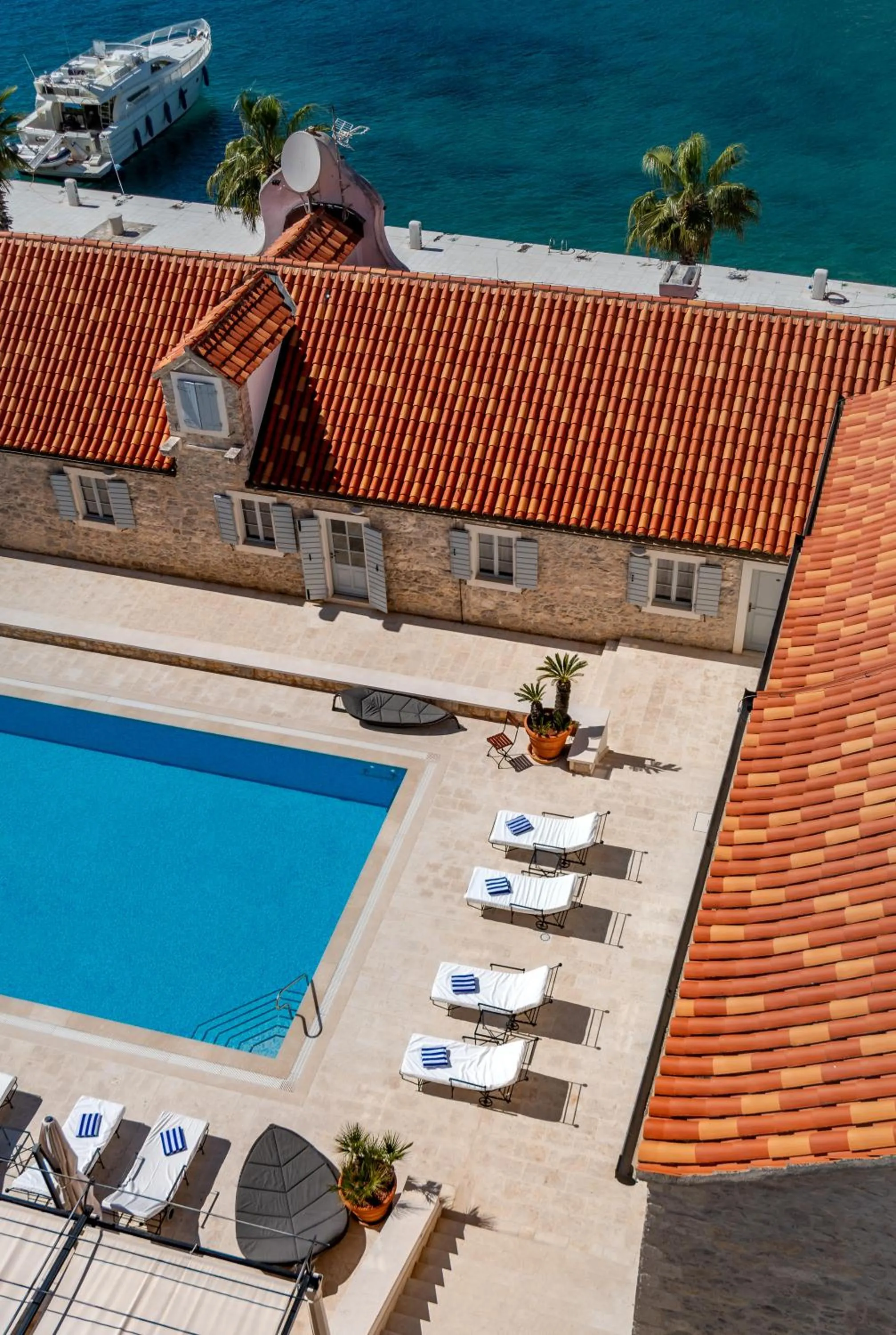 Pool view in Heritage Hotel Martinis Marchi