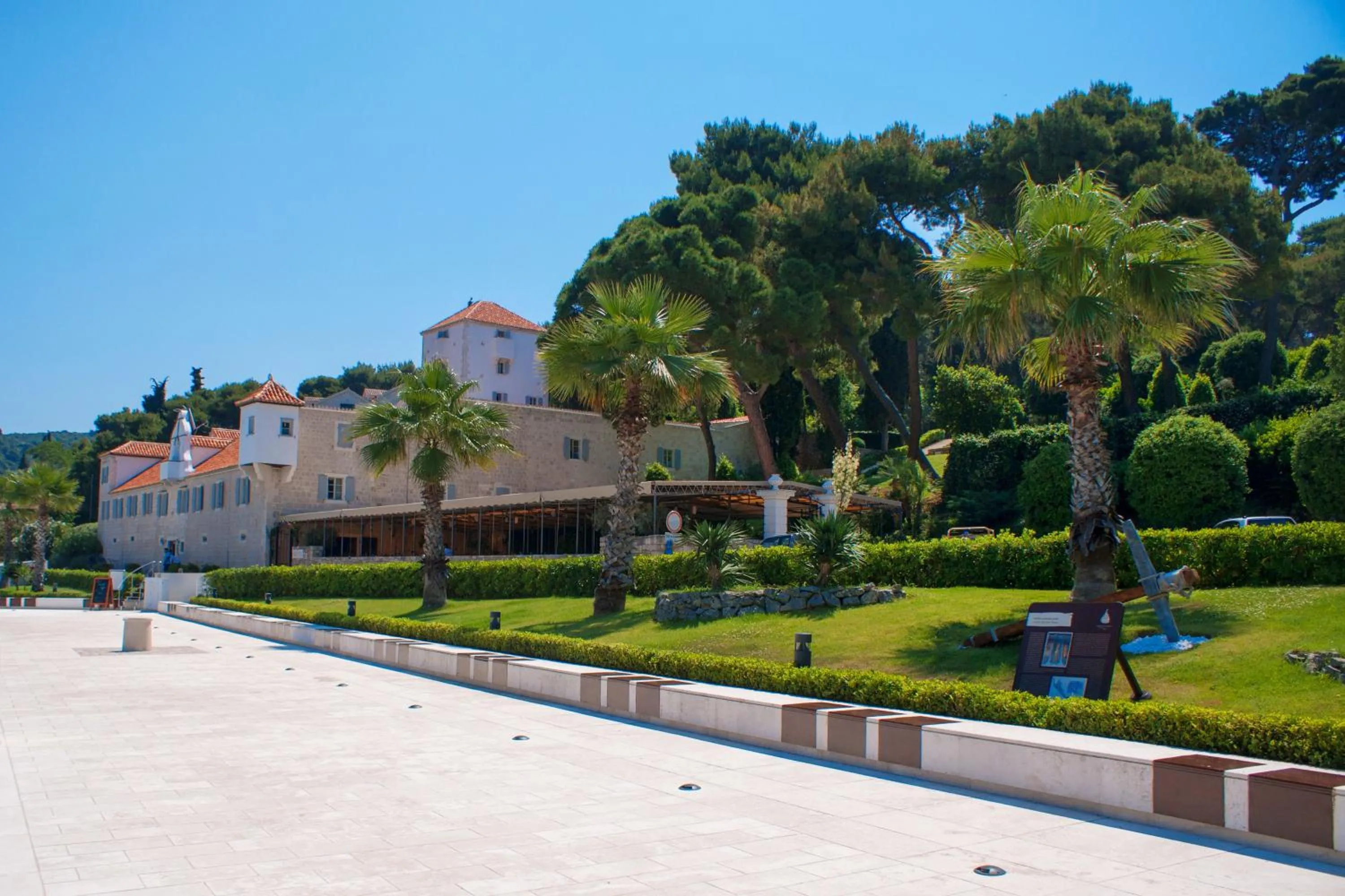 Facade/entrance in Heritage Hotel Martinis Marchi