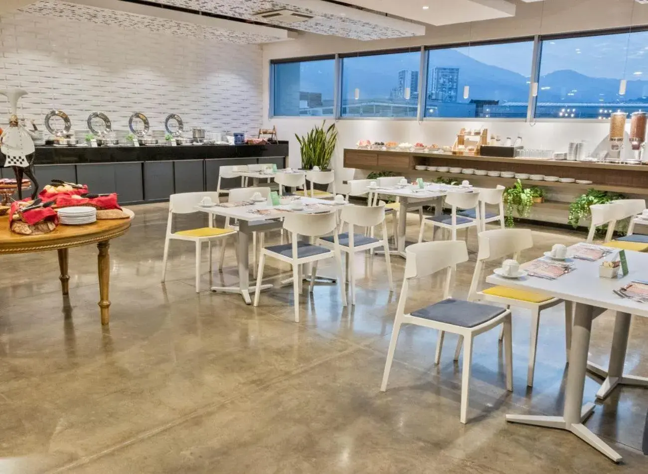 Restaurant/places to eat in Sonesta Hotel Bucaramanga Restaurant/places to eat in Sonesta Hotel Bucaramanga