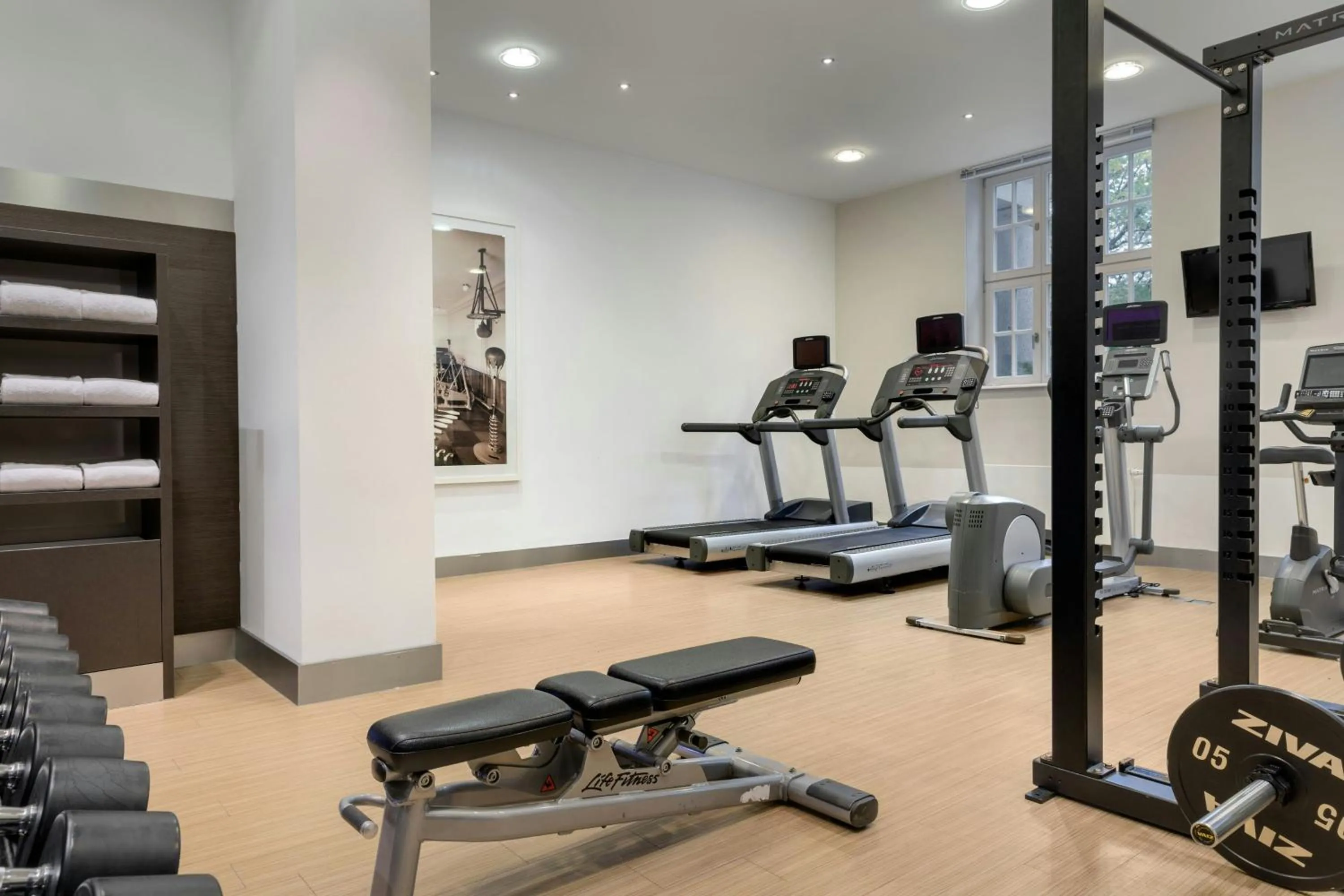 Fitness centre/facilities in Courtyard by Marriott Bremen