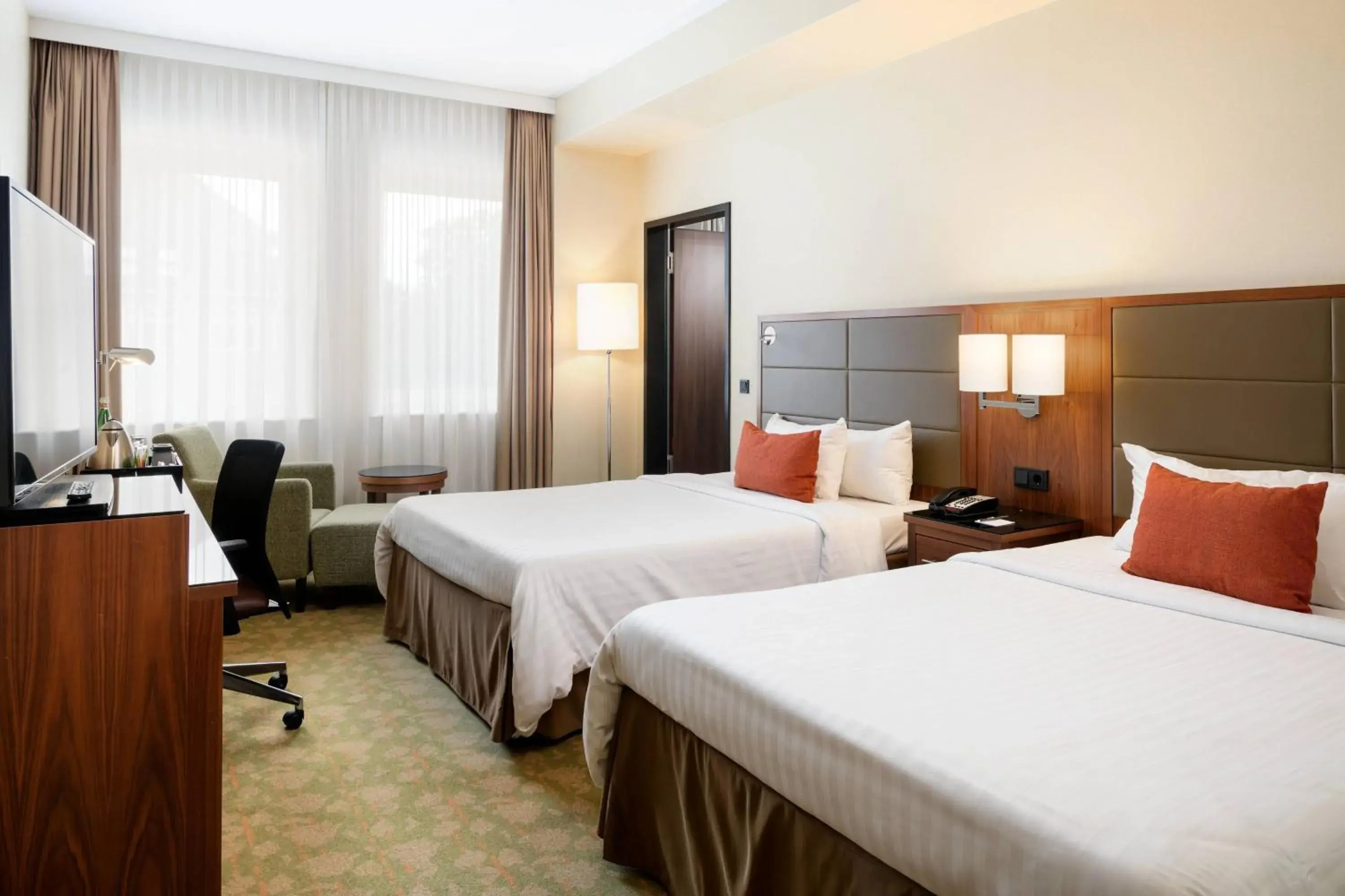 Comfort Room, Guest room, 2 Queen, Lloyd Building in Courtyard by Marriott Bremen Comfort Room, Guest room, 2 Queen, Lloyd Building in Courtyard by Marriott Bremen