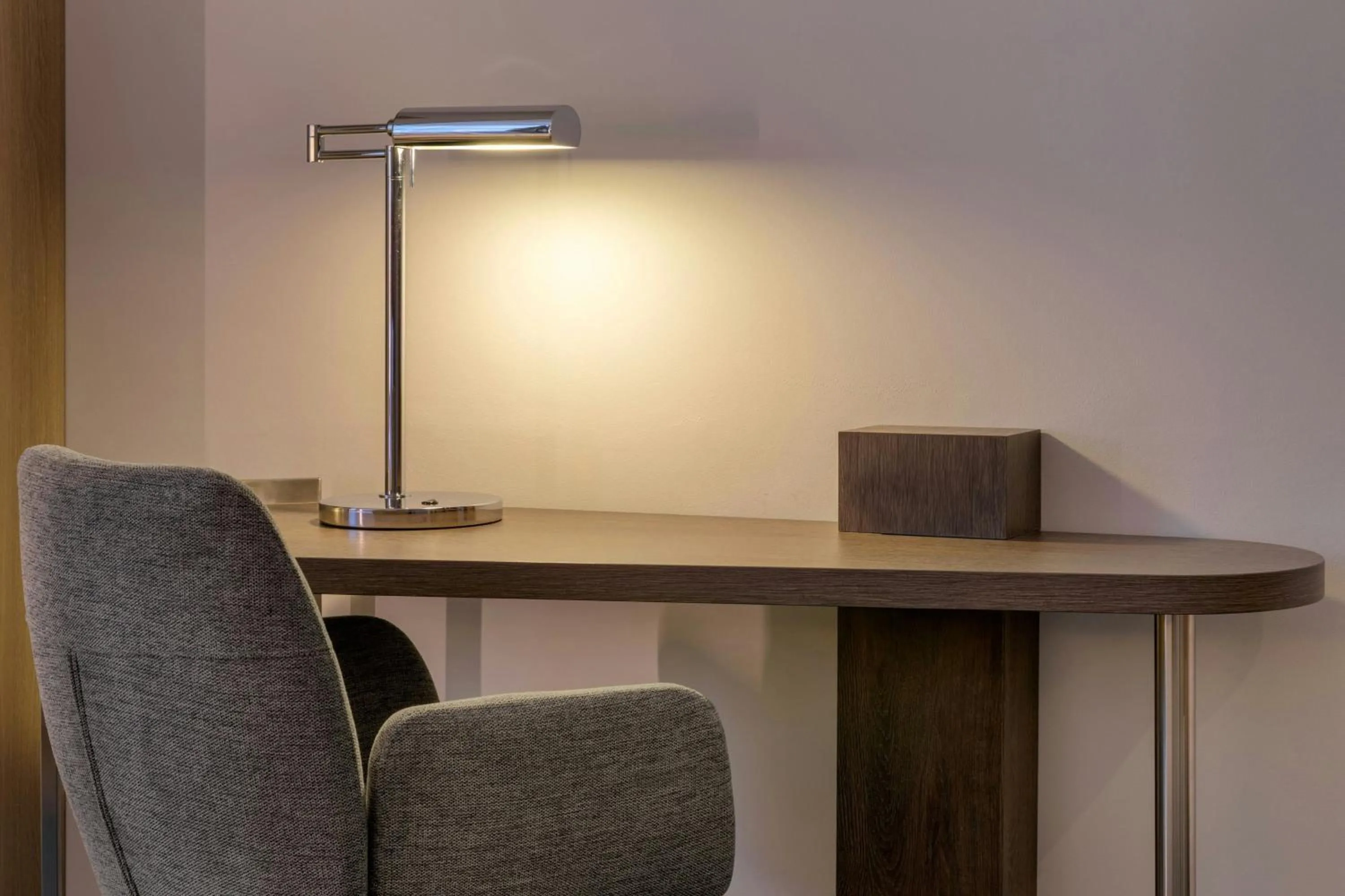 Photo of the whole room in Courtyard by Marriott Bremen