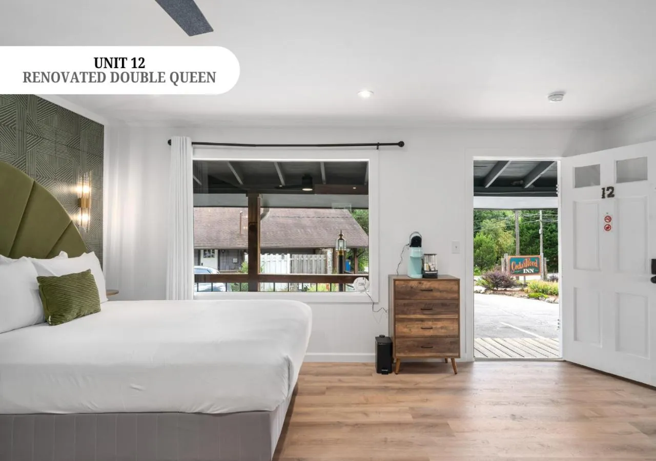 Photo of the whole room, Bed in CedarWood Inn