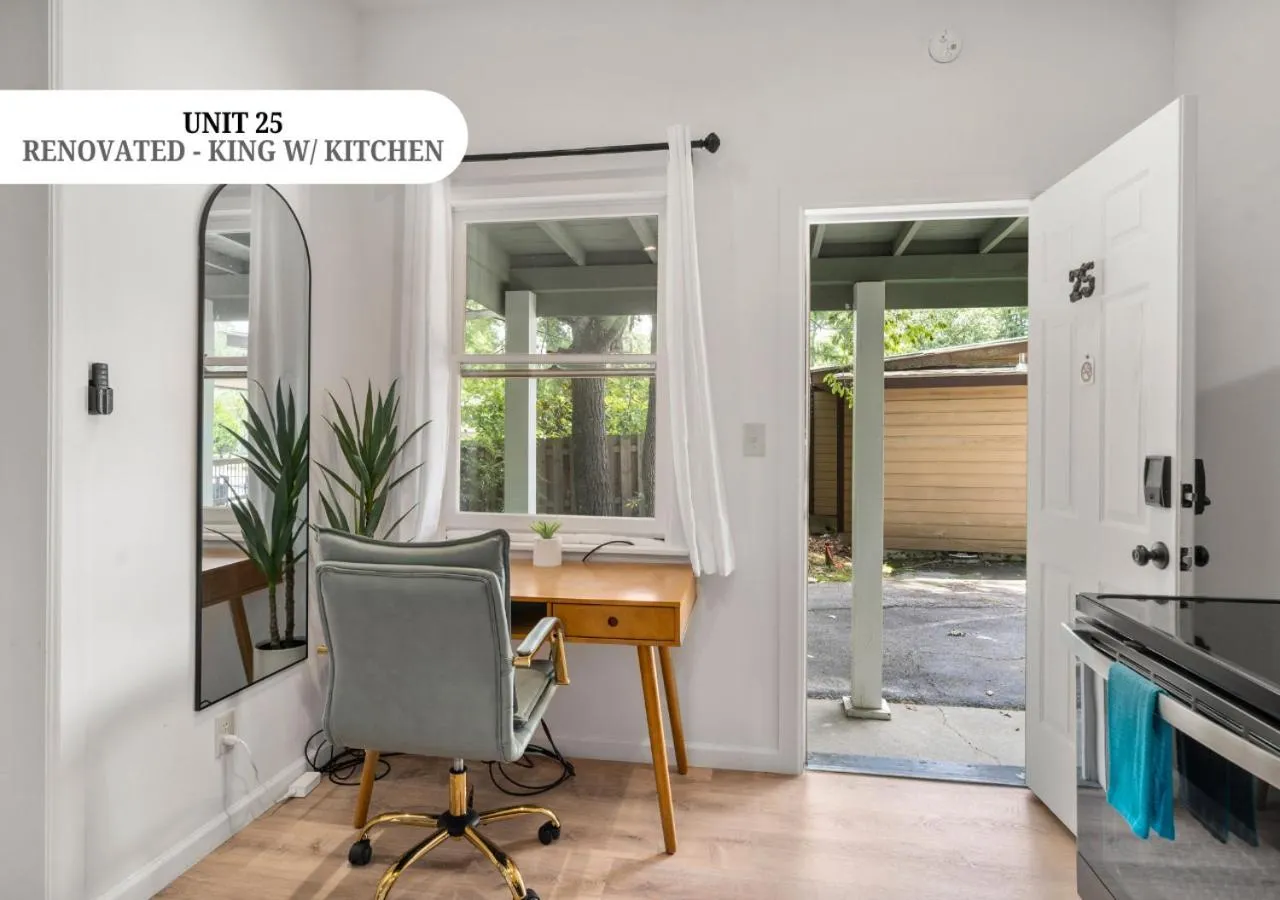 Seating area in CedarWood Inn