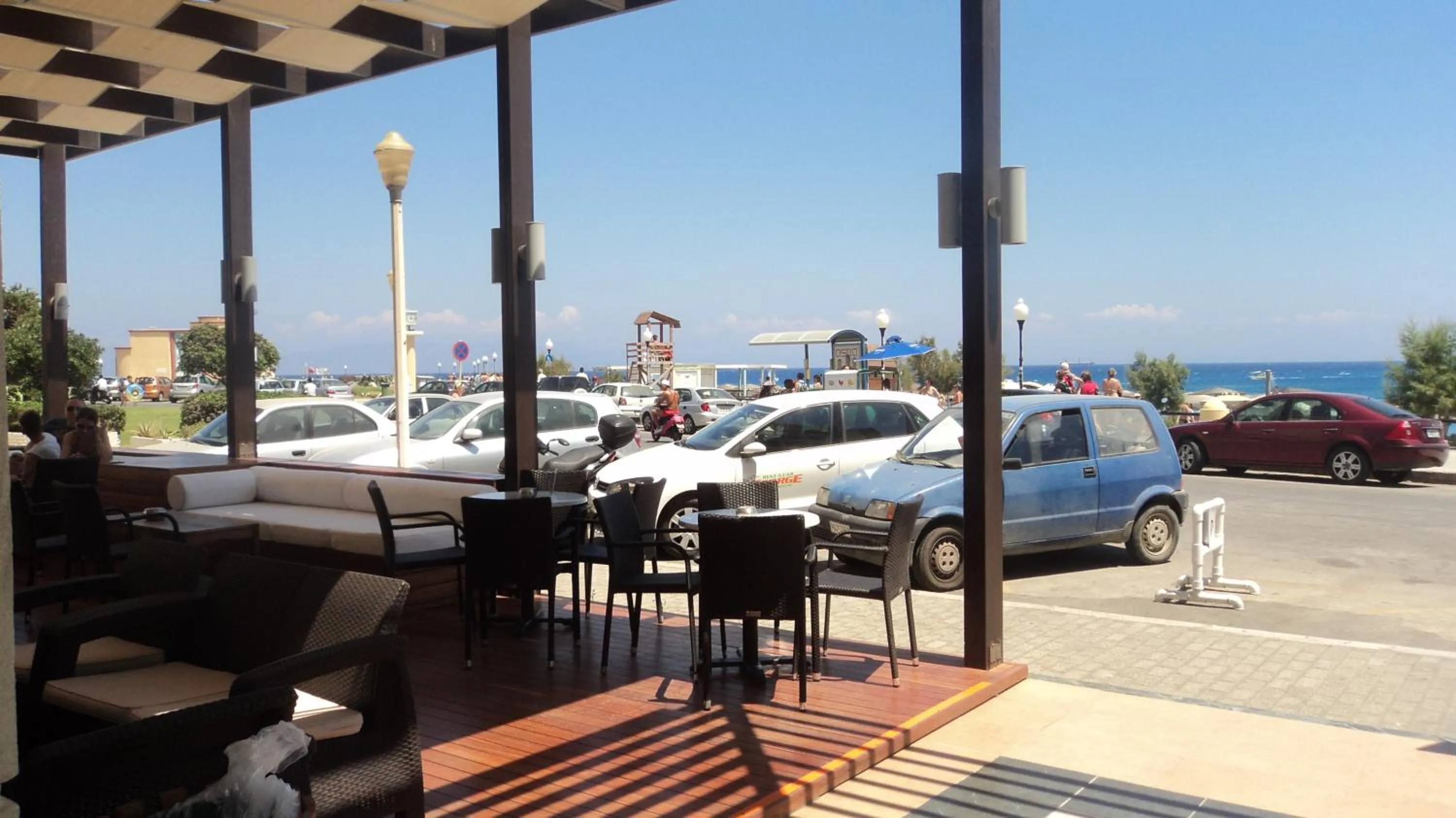 Restaurant/places to eat in Ibiscus Hotel