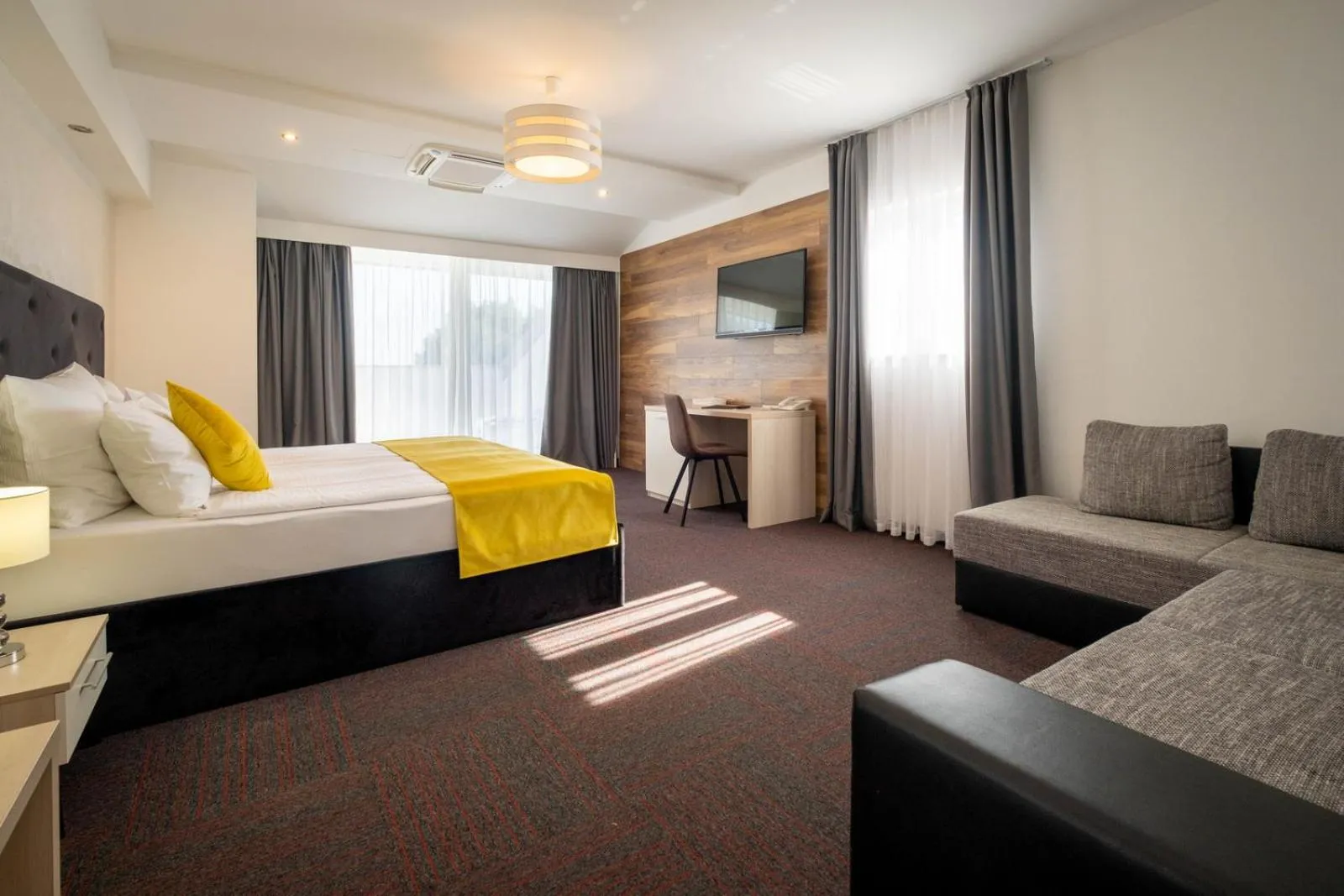 Bedroom, Bed in Hotel Bor