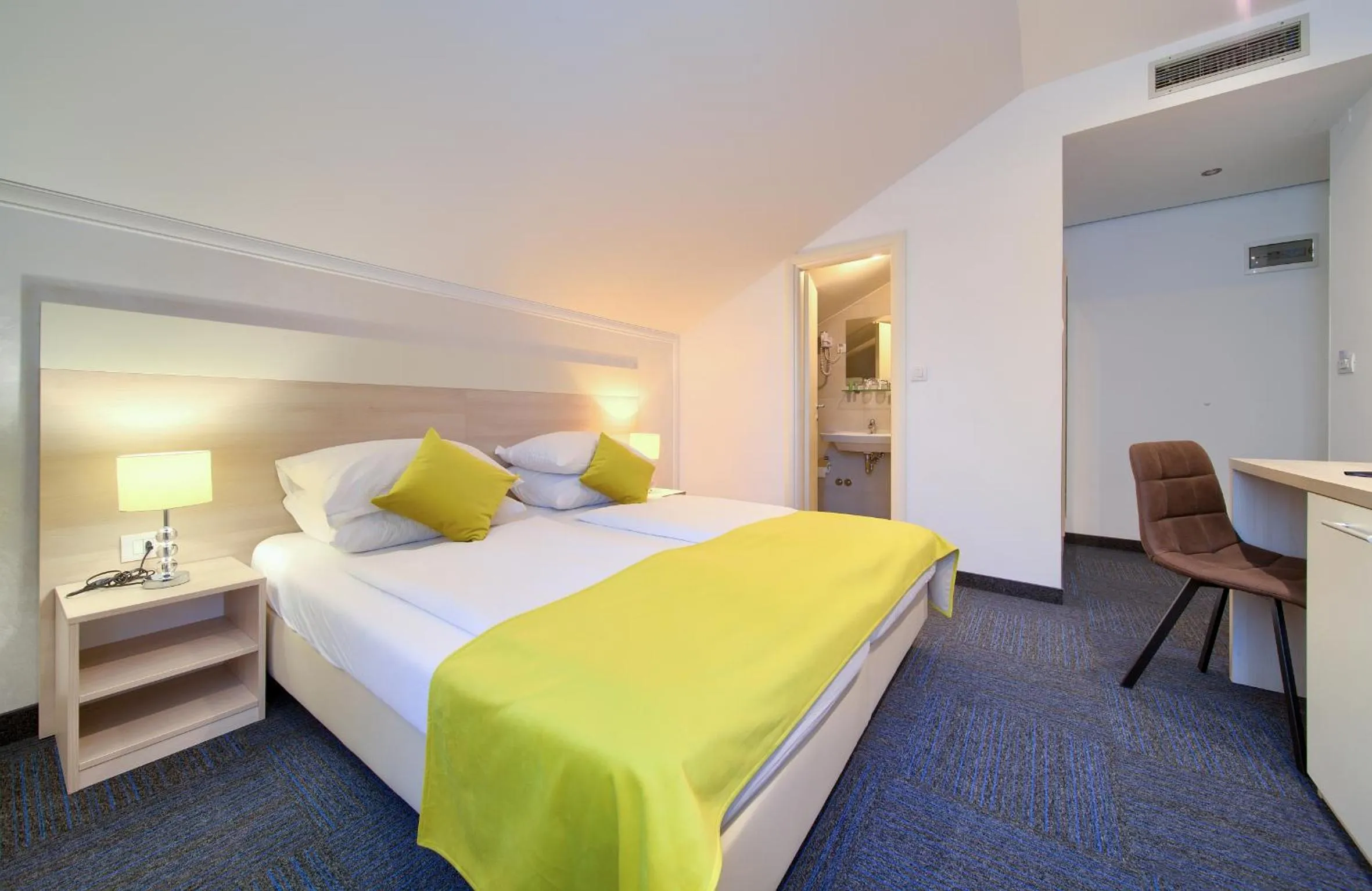 Bedroom, Bed in Hotel Bor