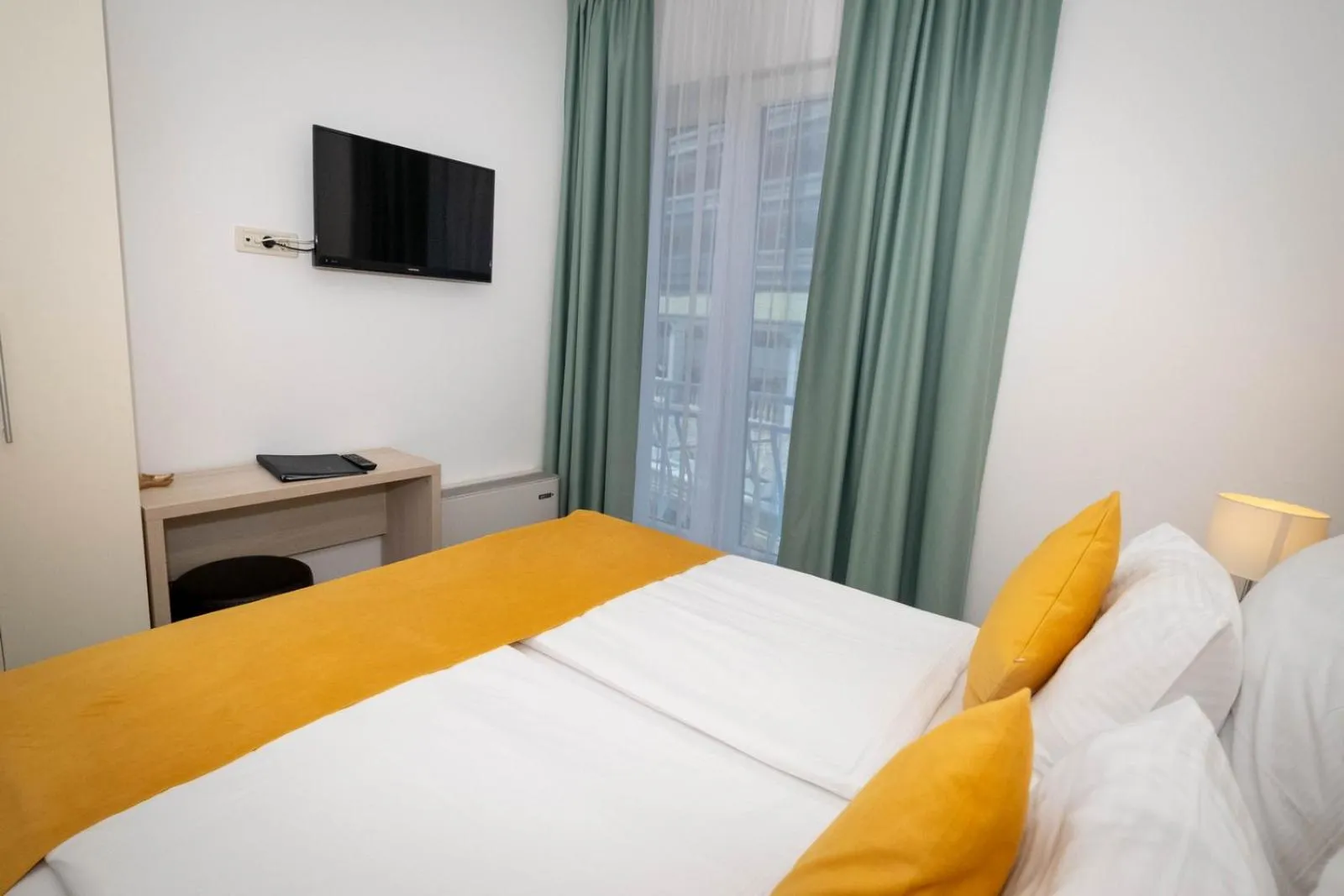 Bedroom, Bed in Hotel Bor