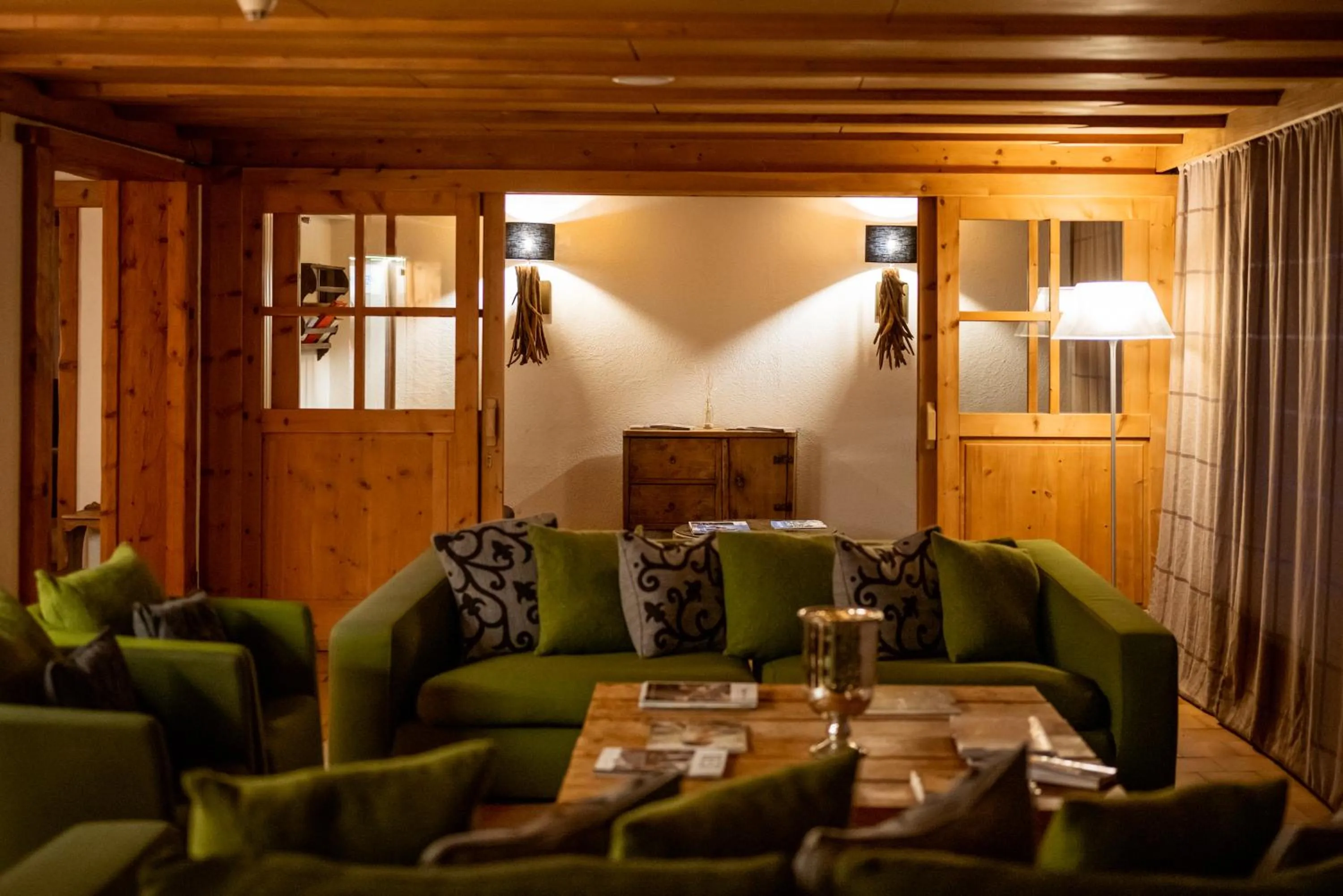 Communal lounge/ TV room in Sporthotel Teresa