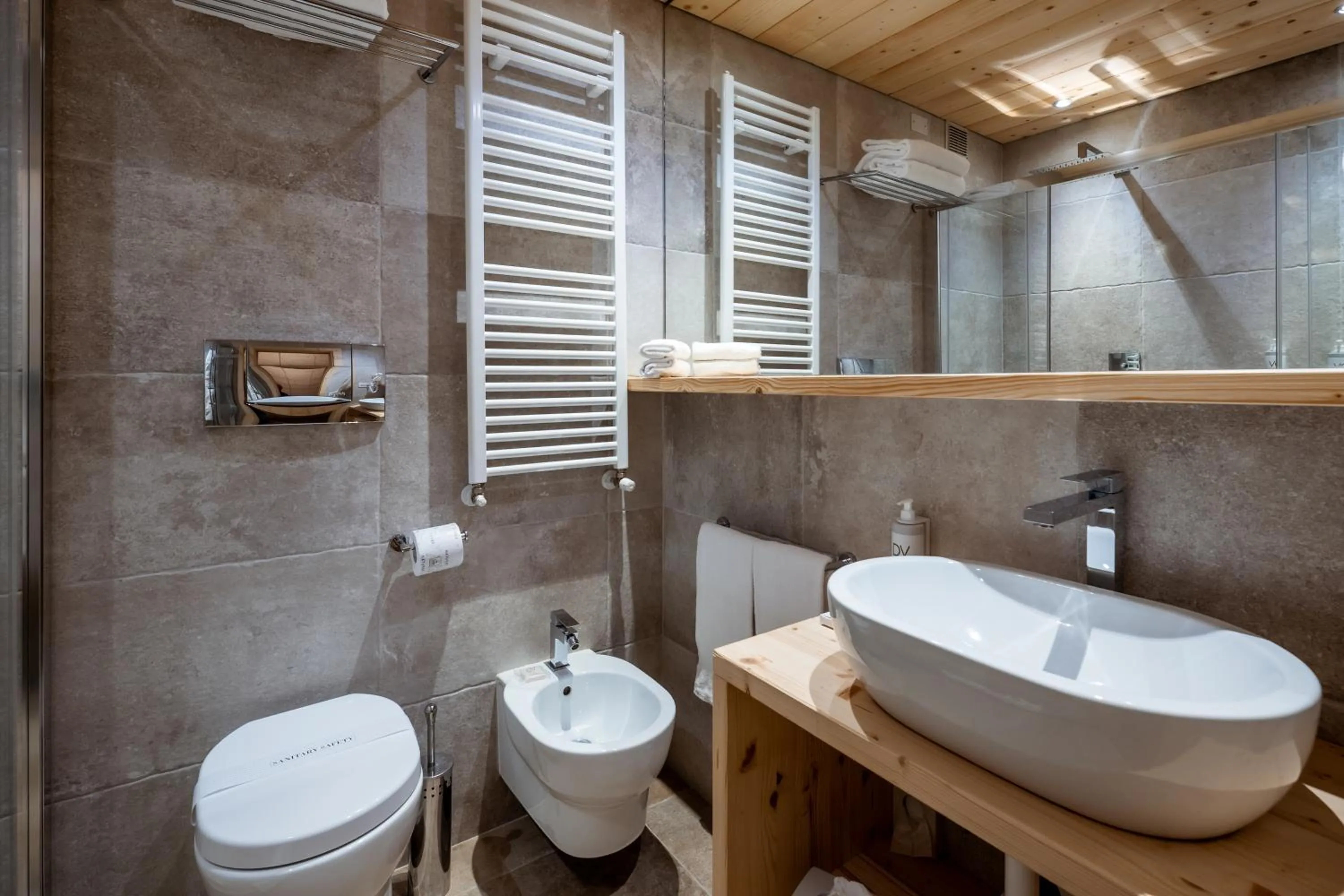 Toilet in Sporthotel Teresa