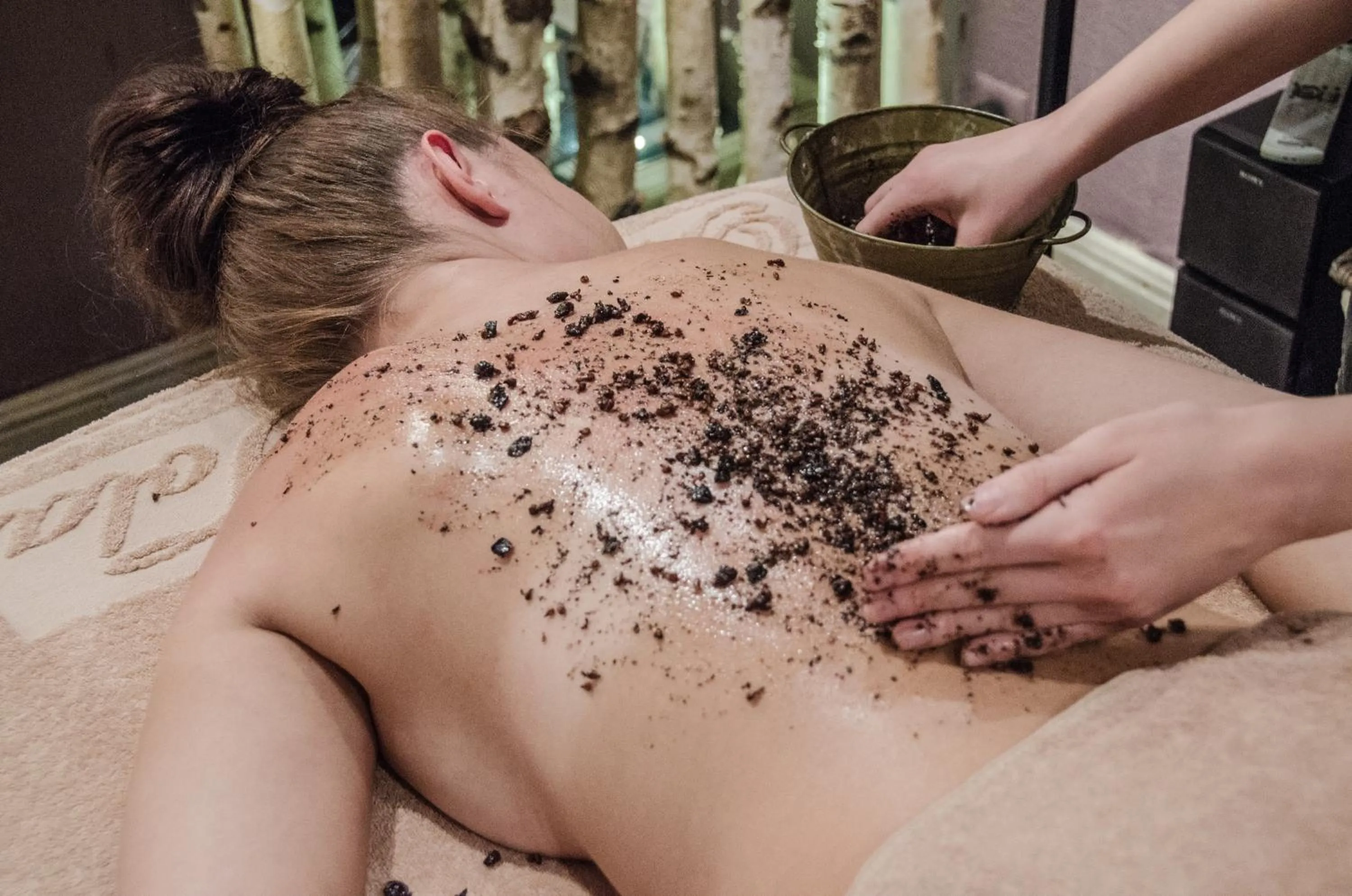 Swimming pool in Hôtel Bella Tola & SPA