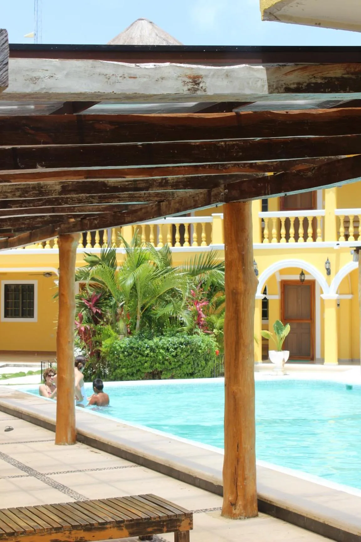 Swimming pool in Hotel Scarlette