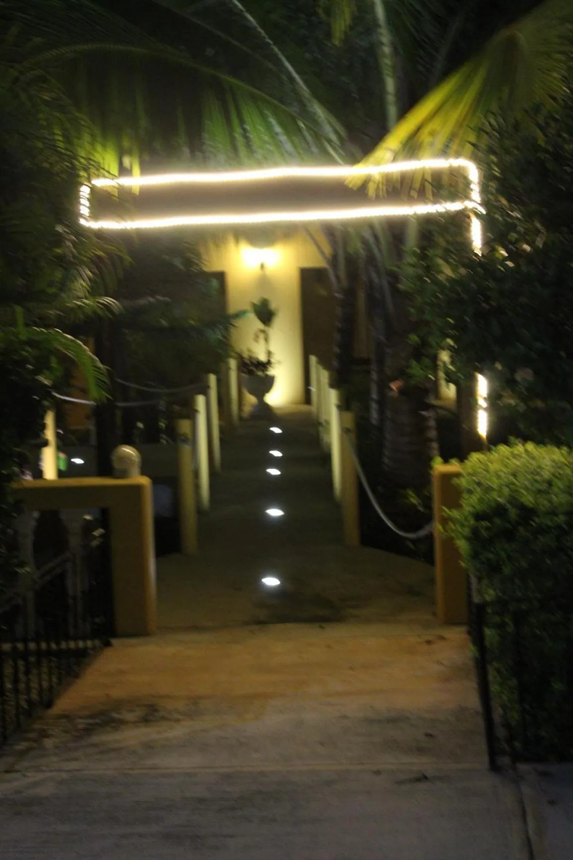 Facade/entrance in Hotel Scarlette