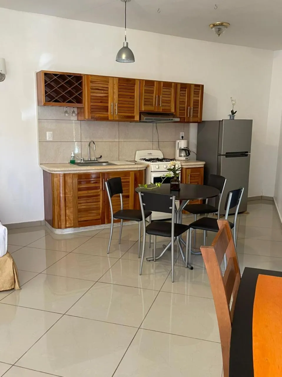 Kitchen or kitchenette in Hotel Scarlette