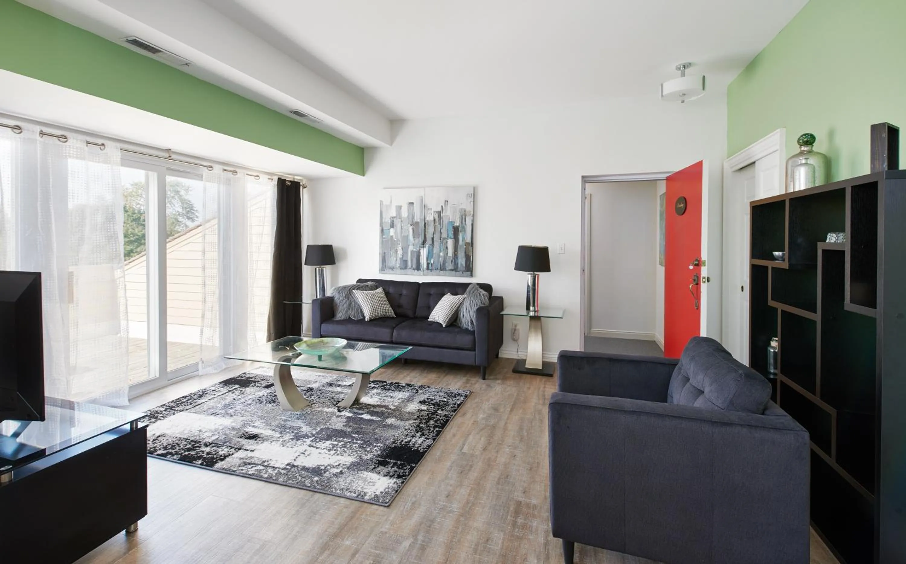 Two-Bedroom Apartment in Vine Village