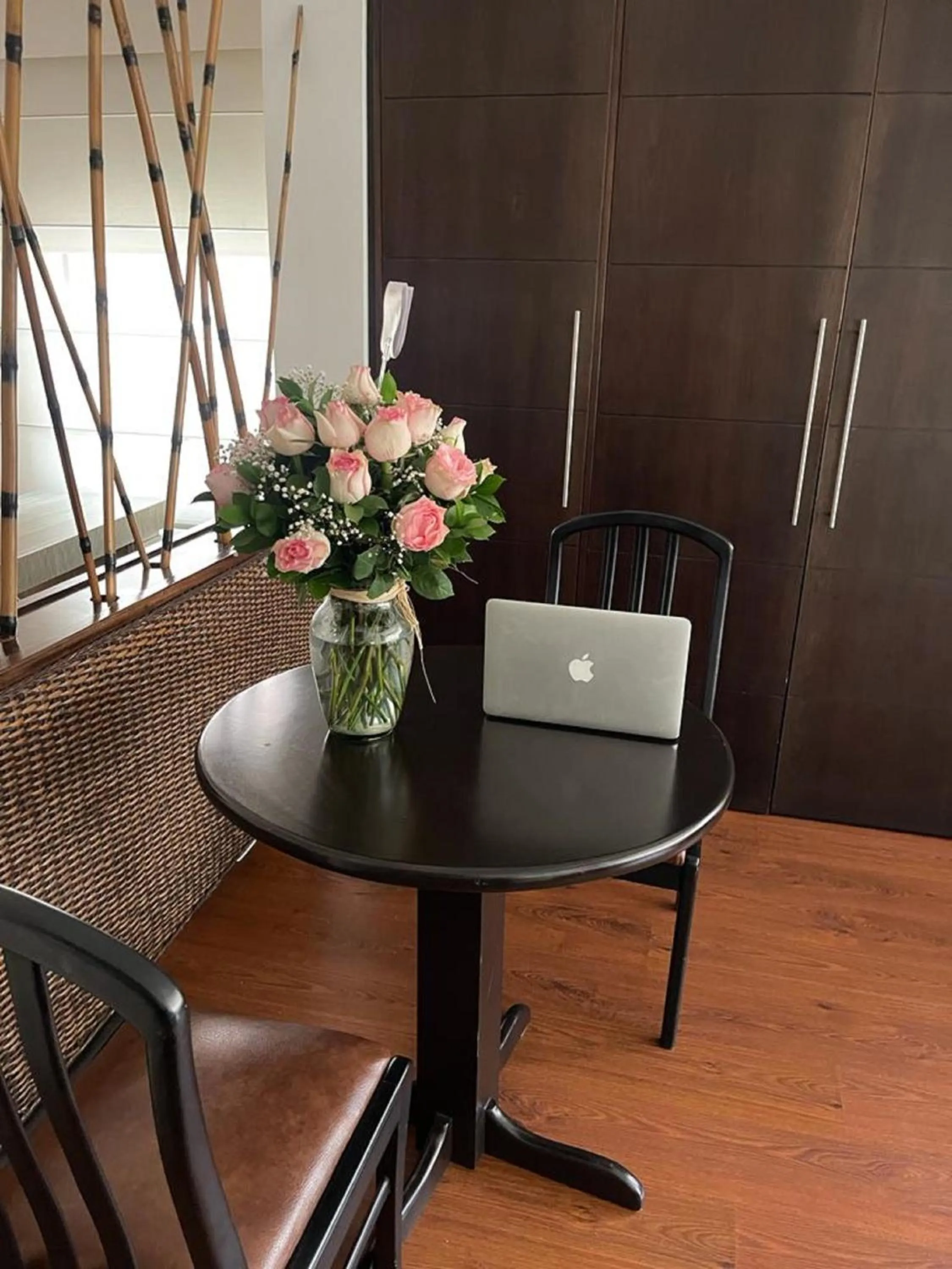 Seating area in Hotel Retiro 84 by MIJ