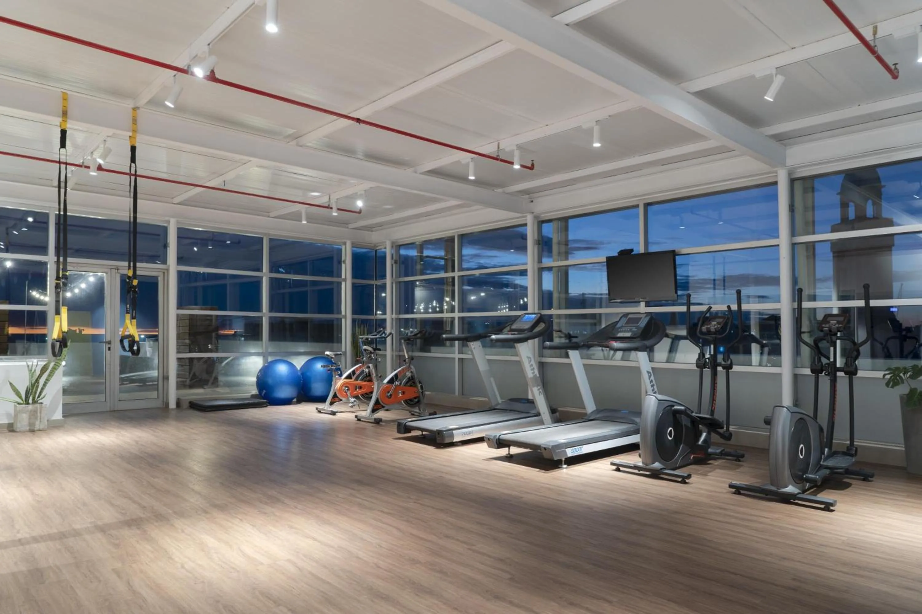 Fitness centre/facilities in NH Montevideo Columbia
