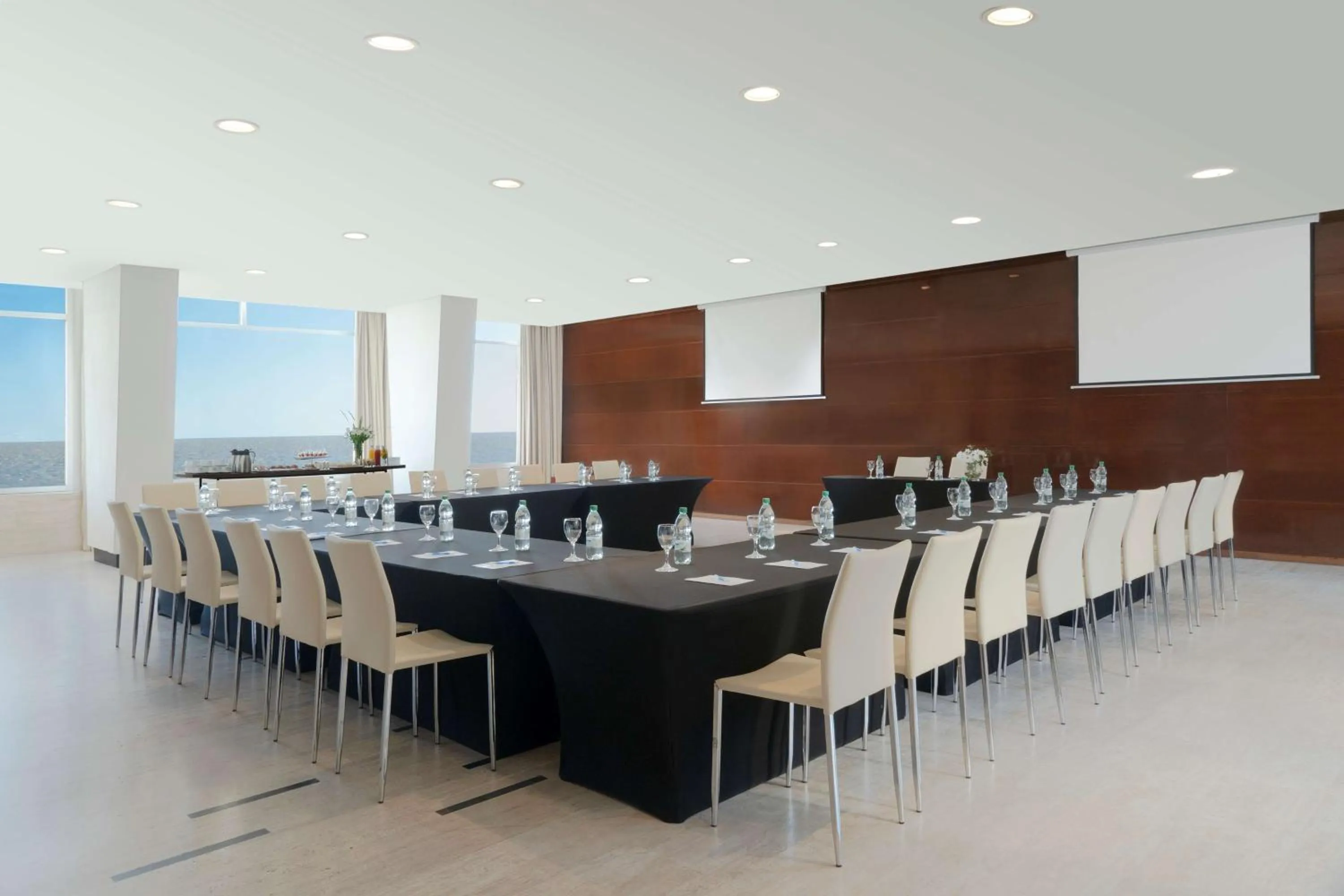 Meeting/conference room in NH Montevideo Columbia