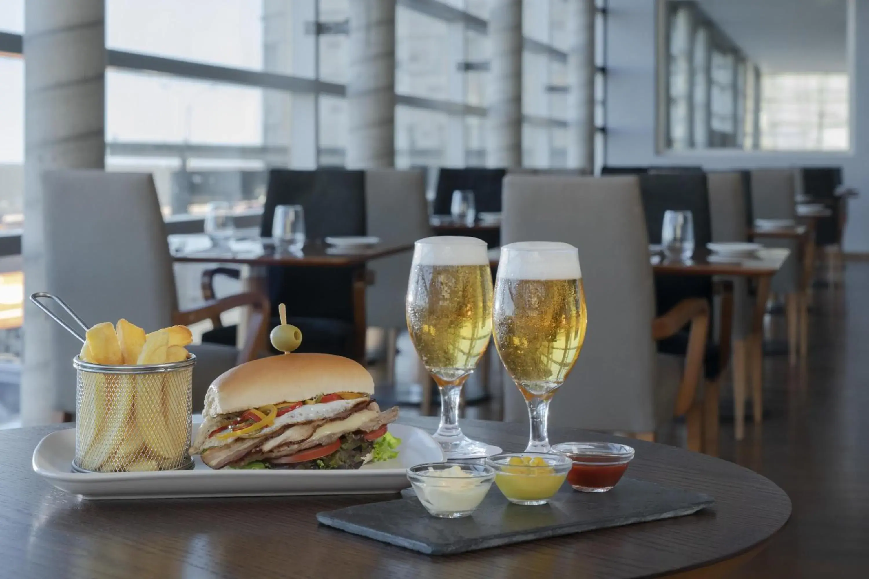 Restaurant/places to eat in NH Montevideo Columbia Restaurant/places to eat in NH Montevideo Columbia