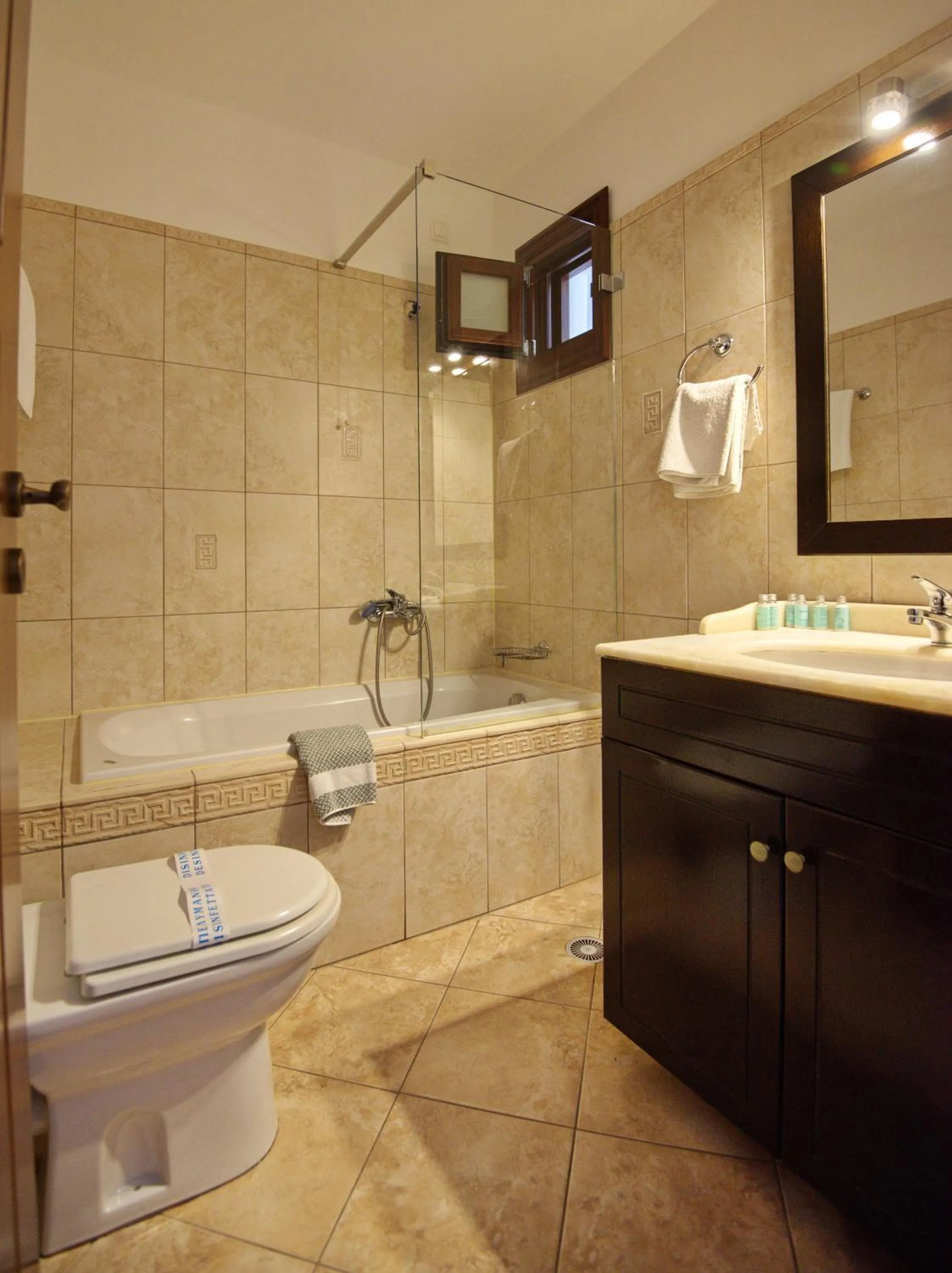 Bathroom in Yalis Hotel