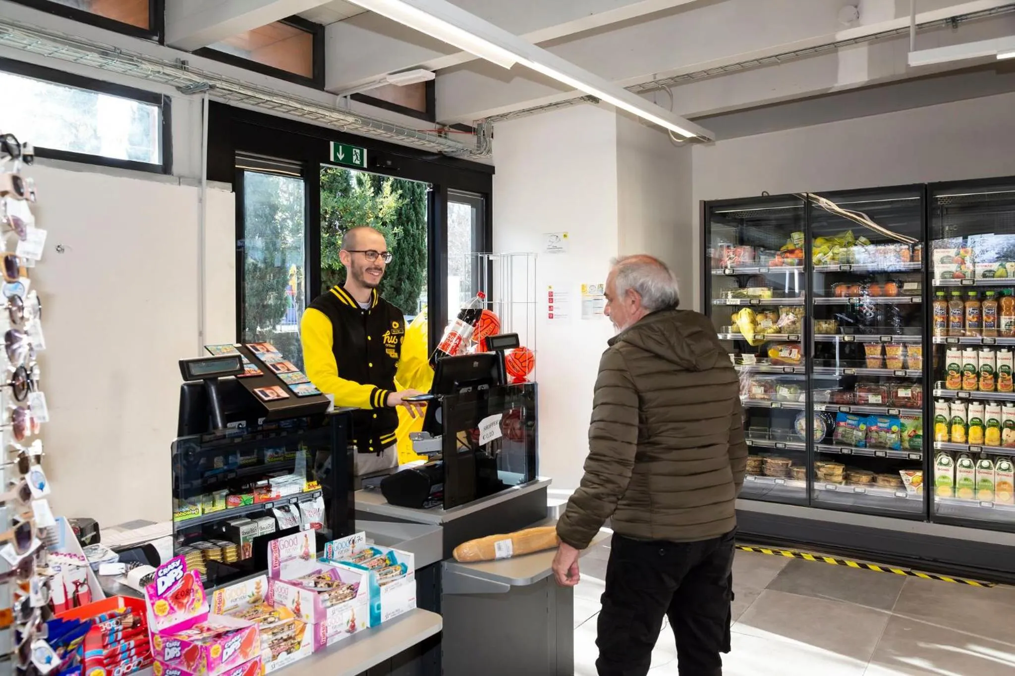 Supermarket/grocery shop in hu Roma Camping In Town