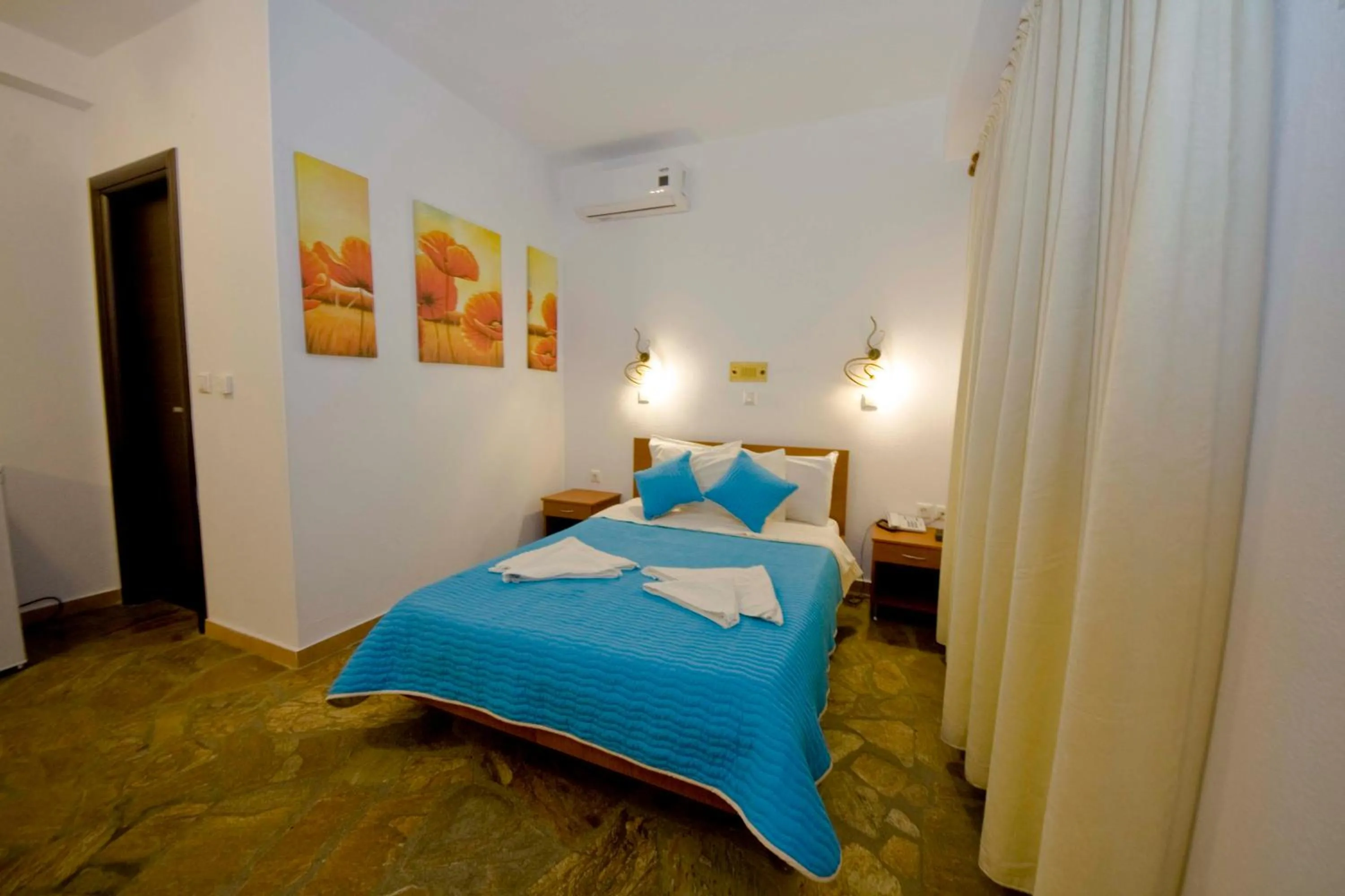 Bed in Porto Marina