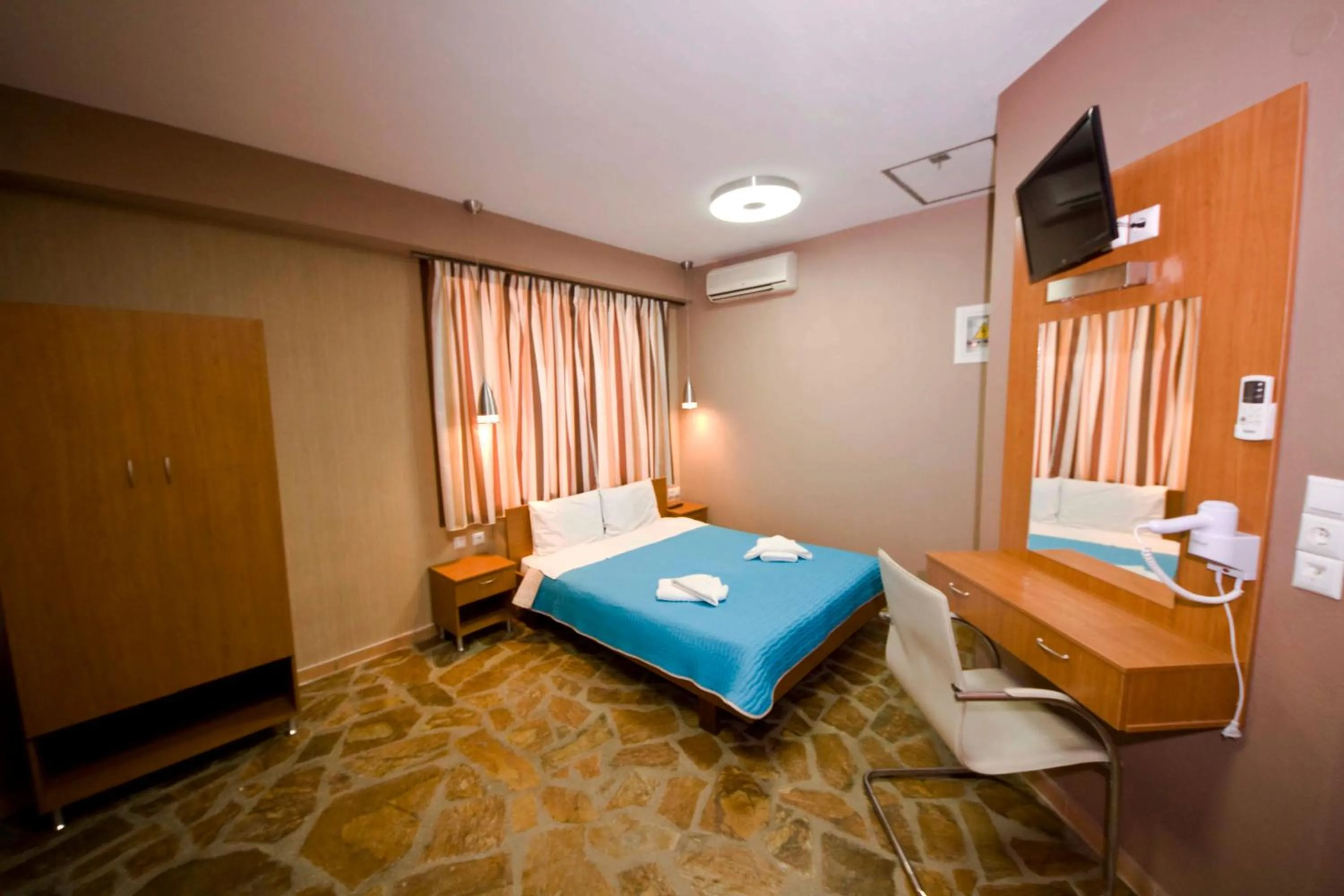 Bed in Porto Marina