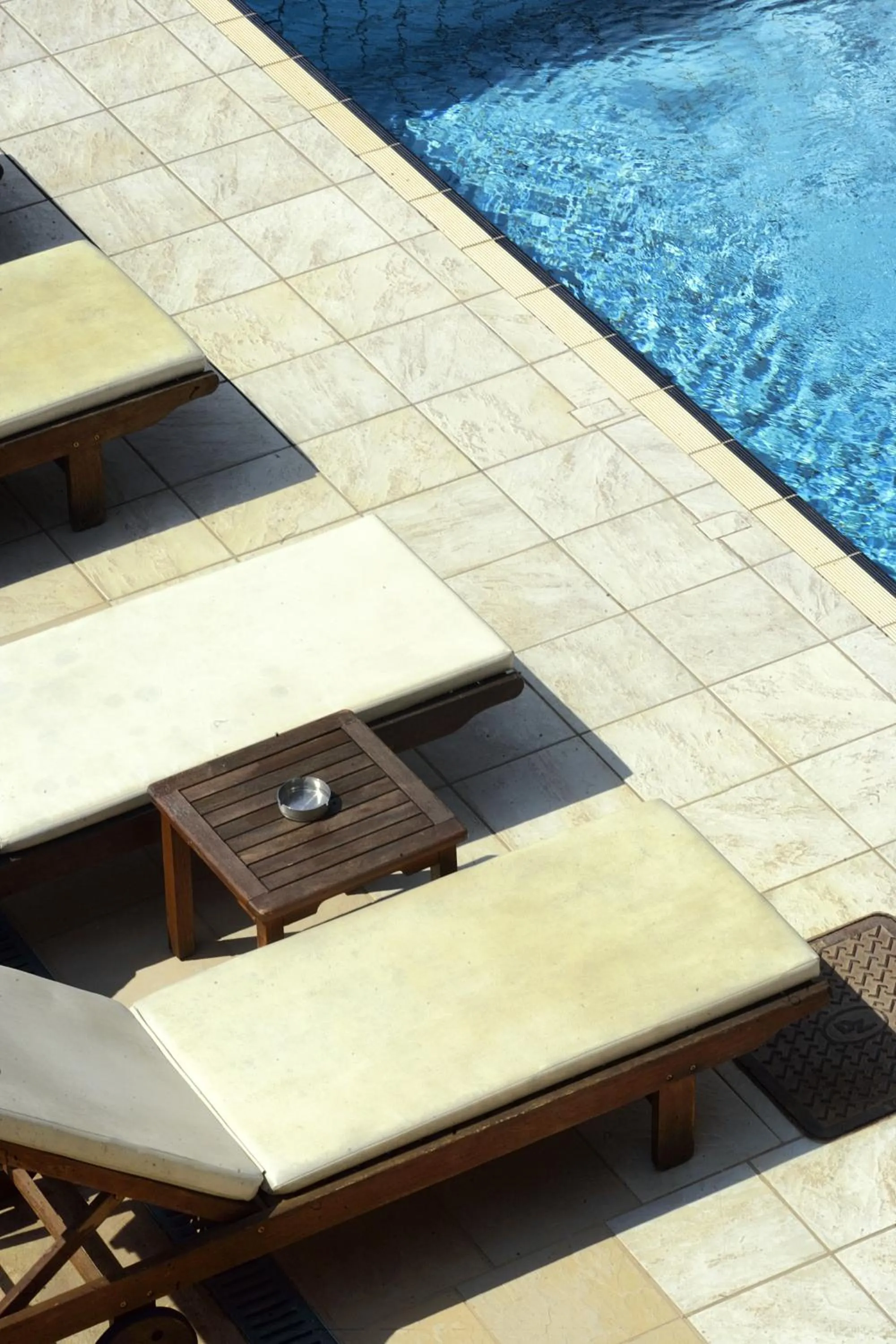 Swimming pool in Porto Marina
