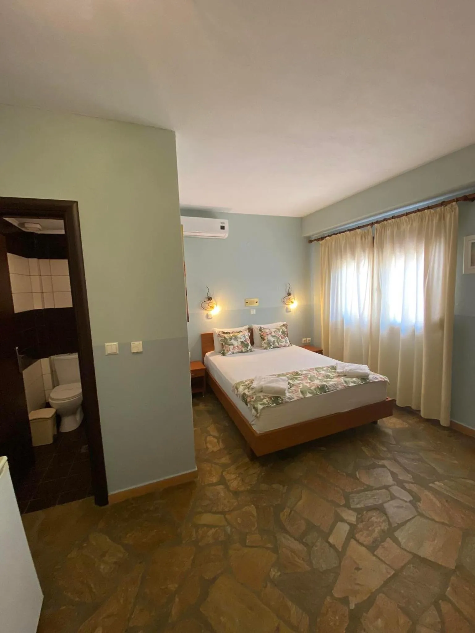 Bed in Porto Marina