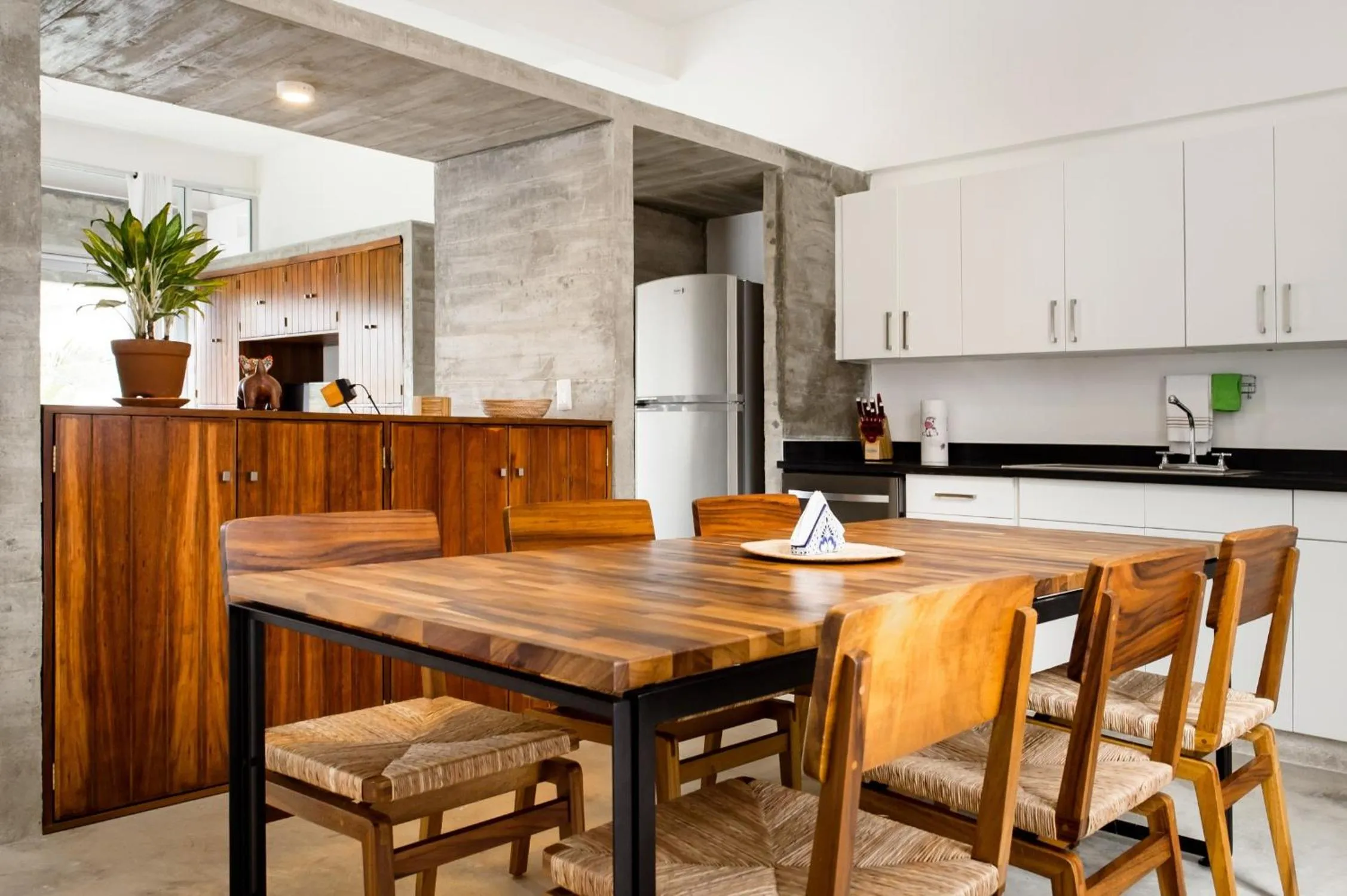 Kitchen or kitchenette in Casa de Piedra Tulum