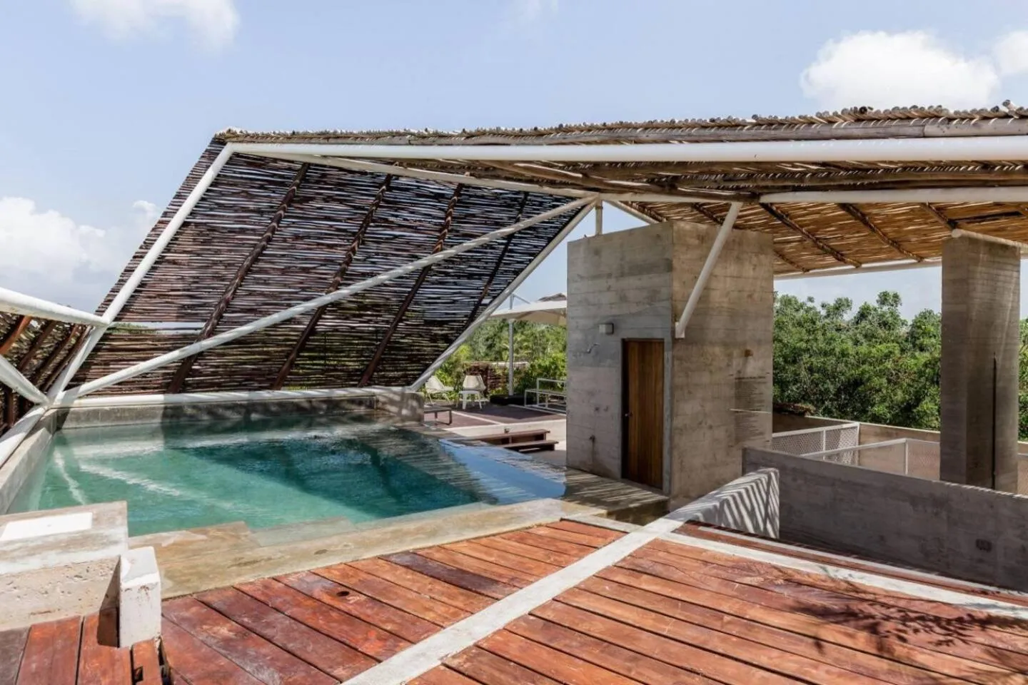 Swimming pool in Casa de Piedra Tulum